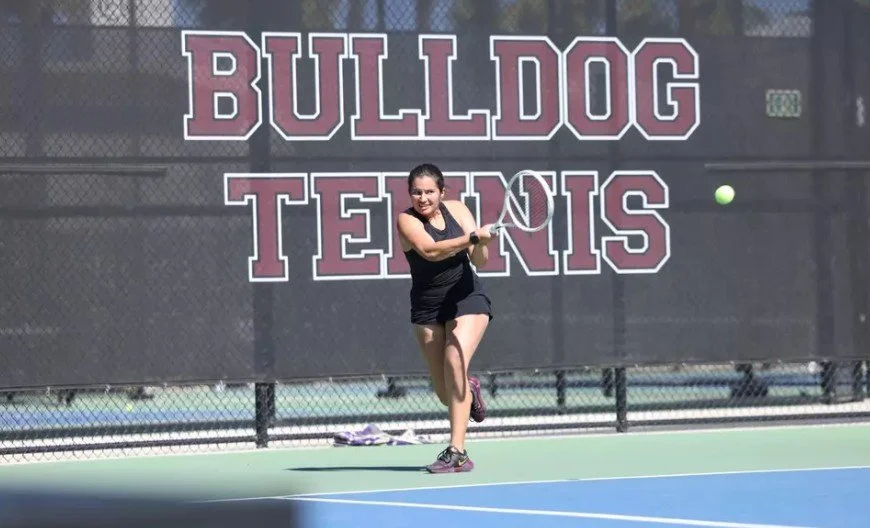 Redlands Tennis Clinches Pair of Victories Against Caltech Despite Weather Delays