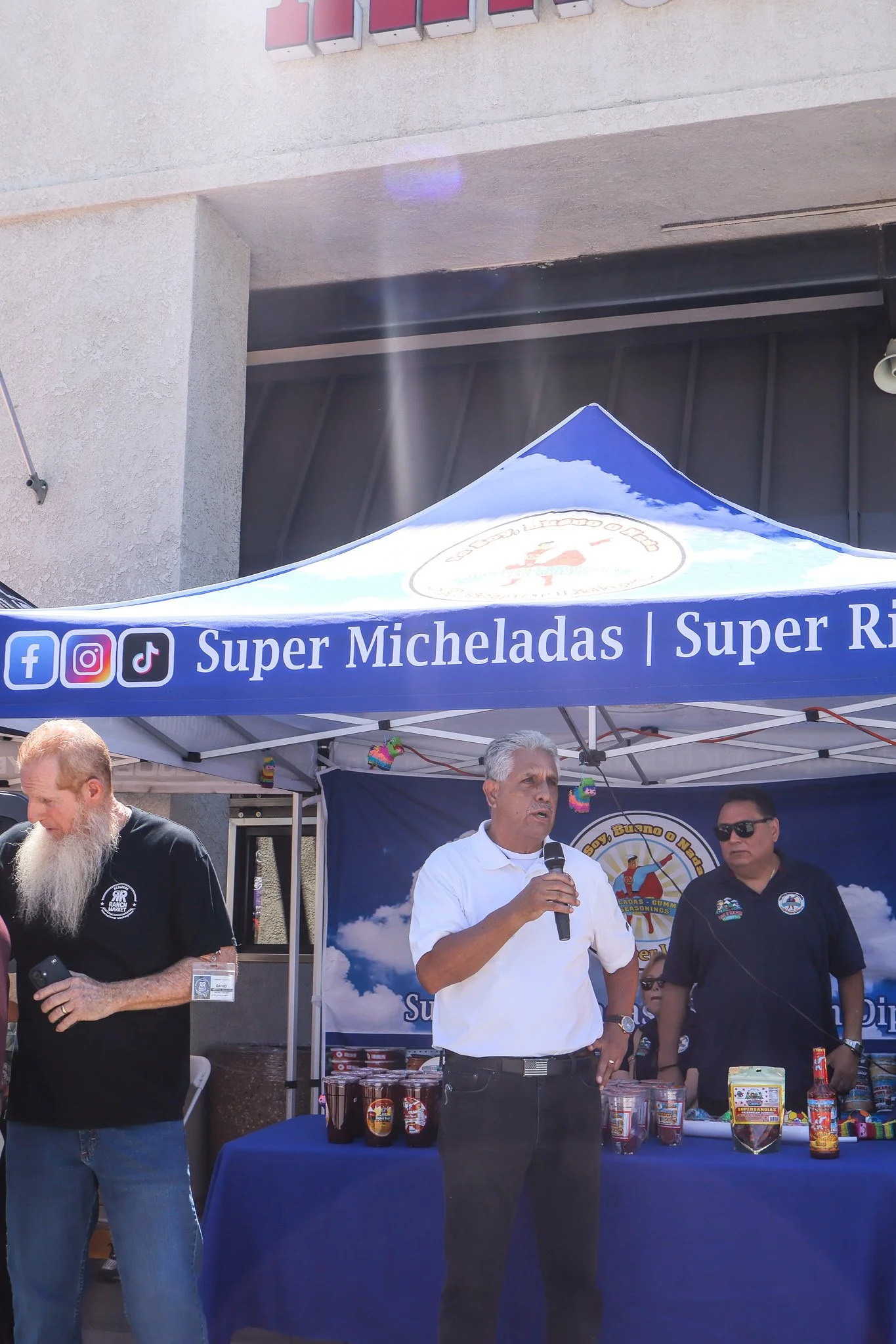  Mayor Mario Saucedo speaks at Redlands Ranch Market's 30th Anniversary (Brian Spears RNC). 