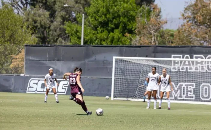 Bulldog Sweep: Men's and Women's Soccer Collect SCIAC Shutout Victories Over Caltech
