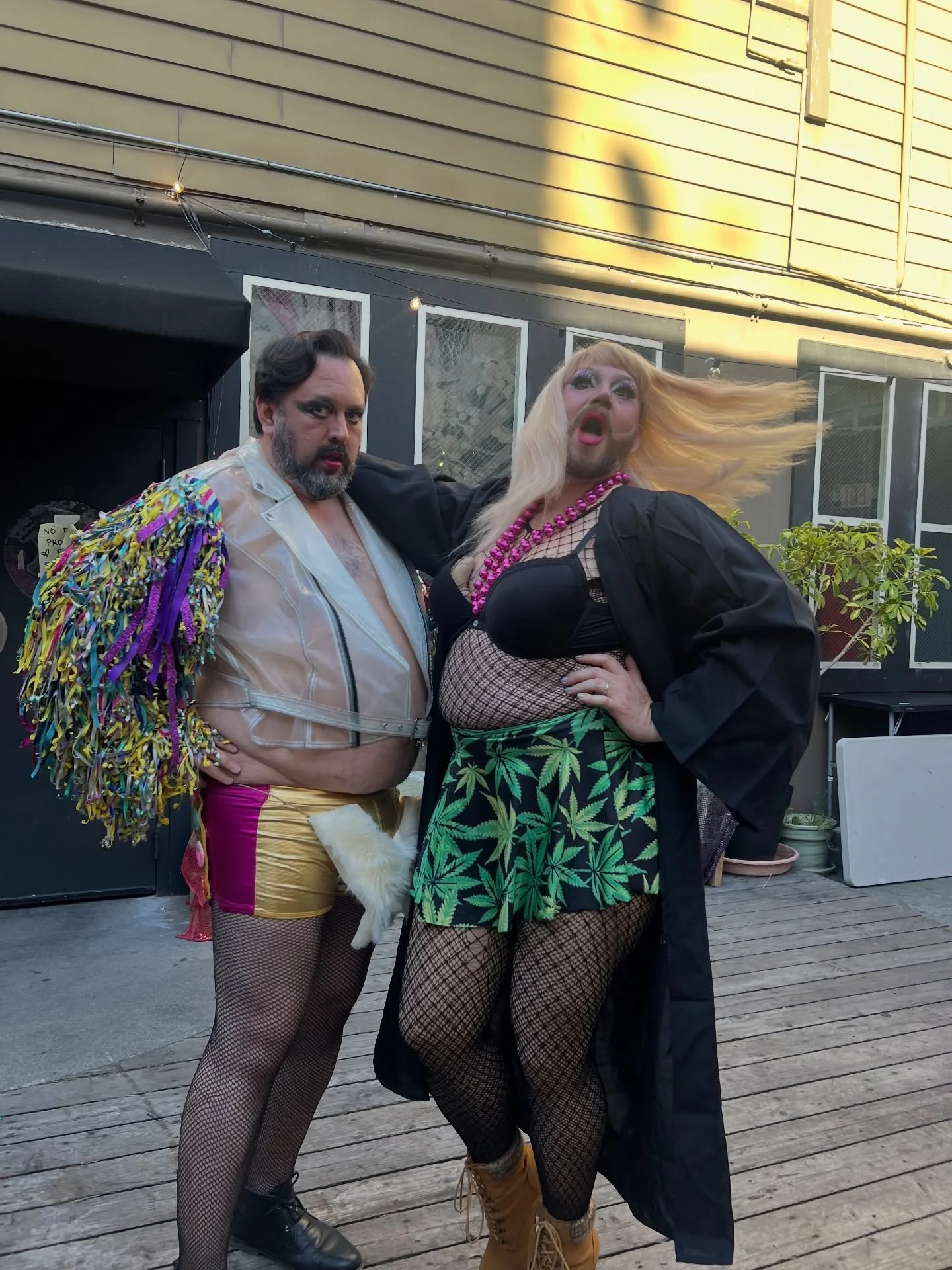 Yeah, we&rsquo;re thespians 🎭 
Yeah, we take our craft super seriously 👷🏼

Behind the scenes snaps with bestie @baruchporrashernandez from Sunday&rsquo;s shoot for @thespians.tv 🎬 at @studsf
