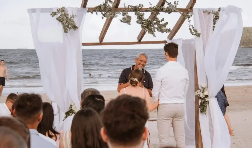 marriage-ceremony-in-perth-by-friends-relatives