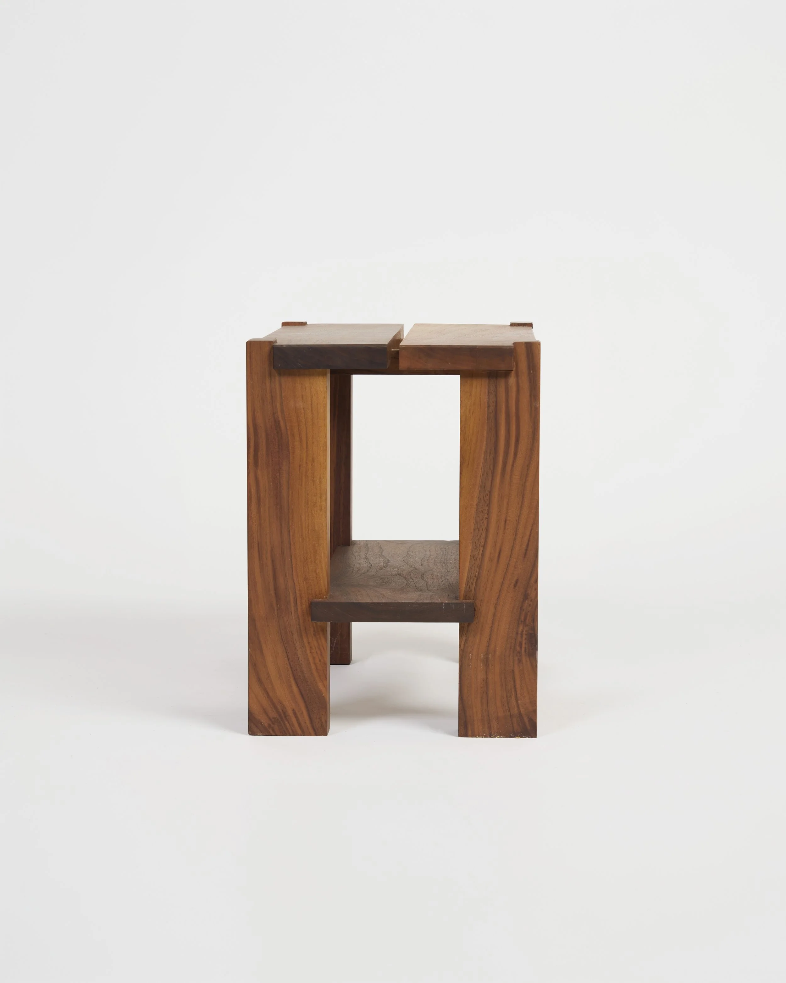 Vere Stool Walnut 