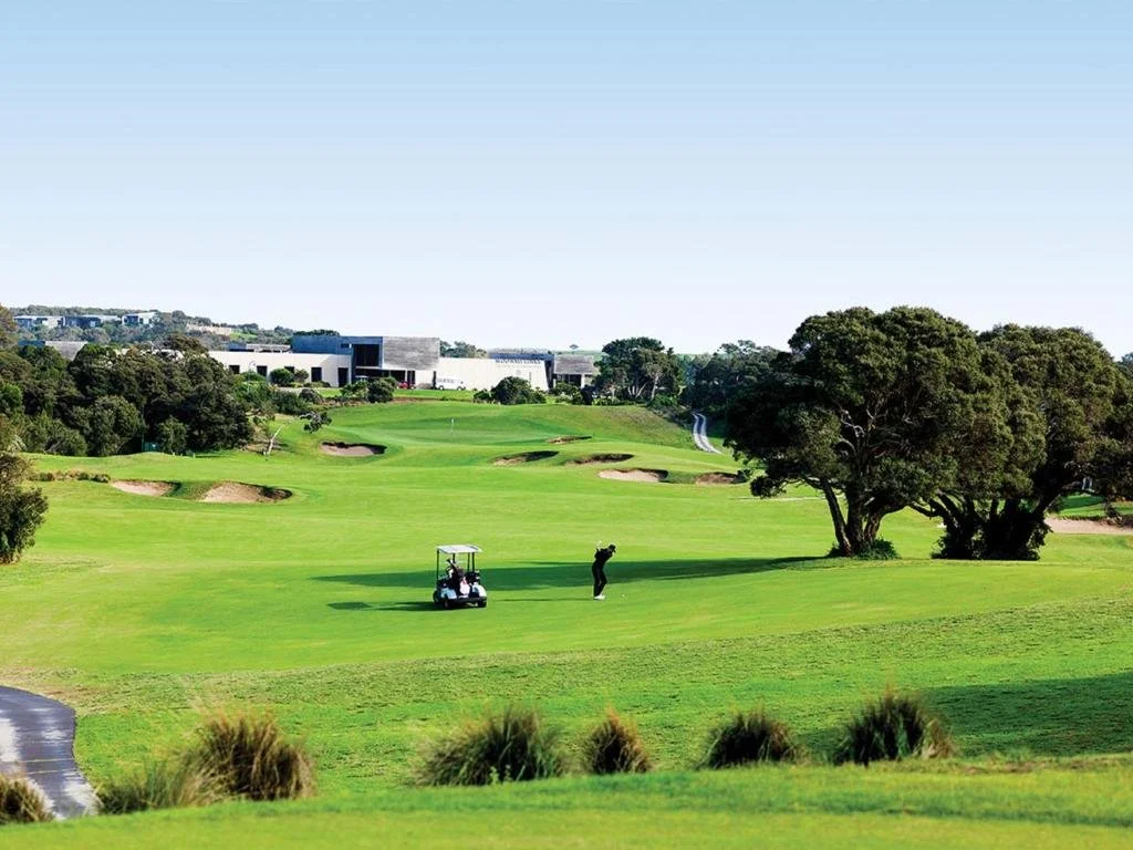 &amp; 7  Days from Flemington to Fairways