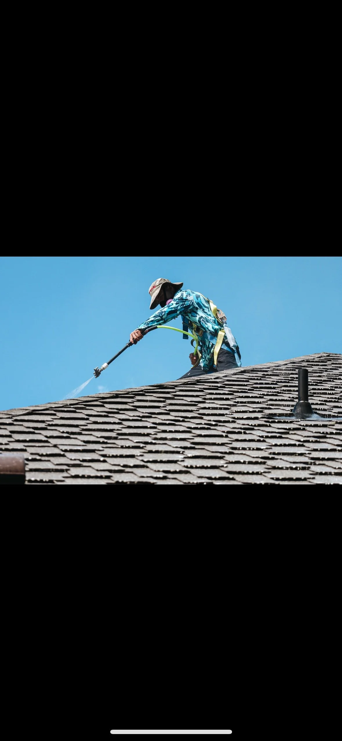 Roof Cleaning and Moss Removal in the Fraser Valley | Soft Wash Treatment by Cascade Softwash