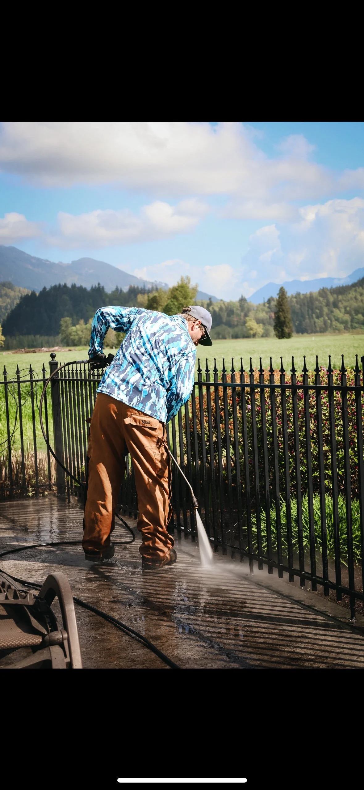 Fence Pressure Washing in Chilliwack BC | Exterior Cleaning by Cascade Softwash