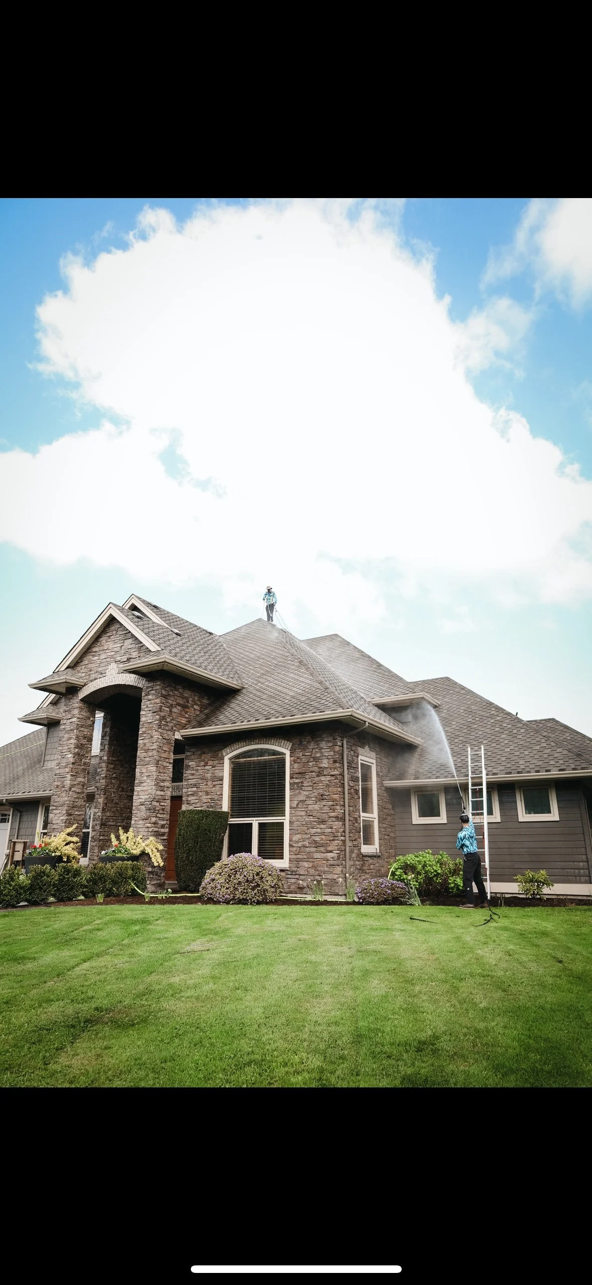 Roof and House Washing in Chilliwack BC | Soft Wash Cleaning by Cascade Softwash
