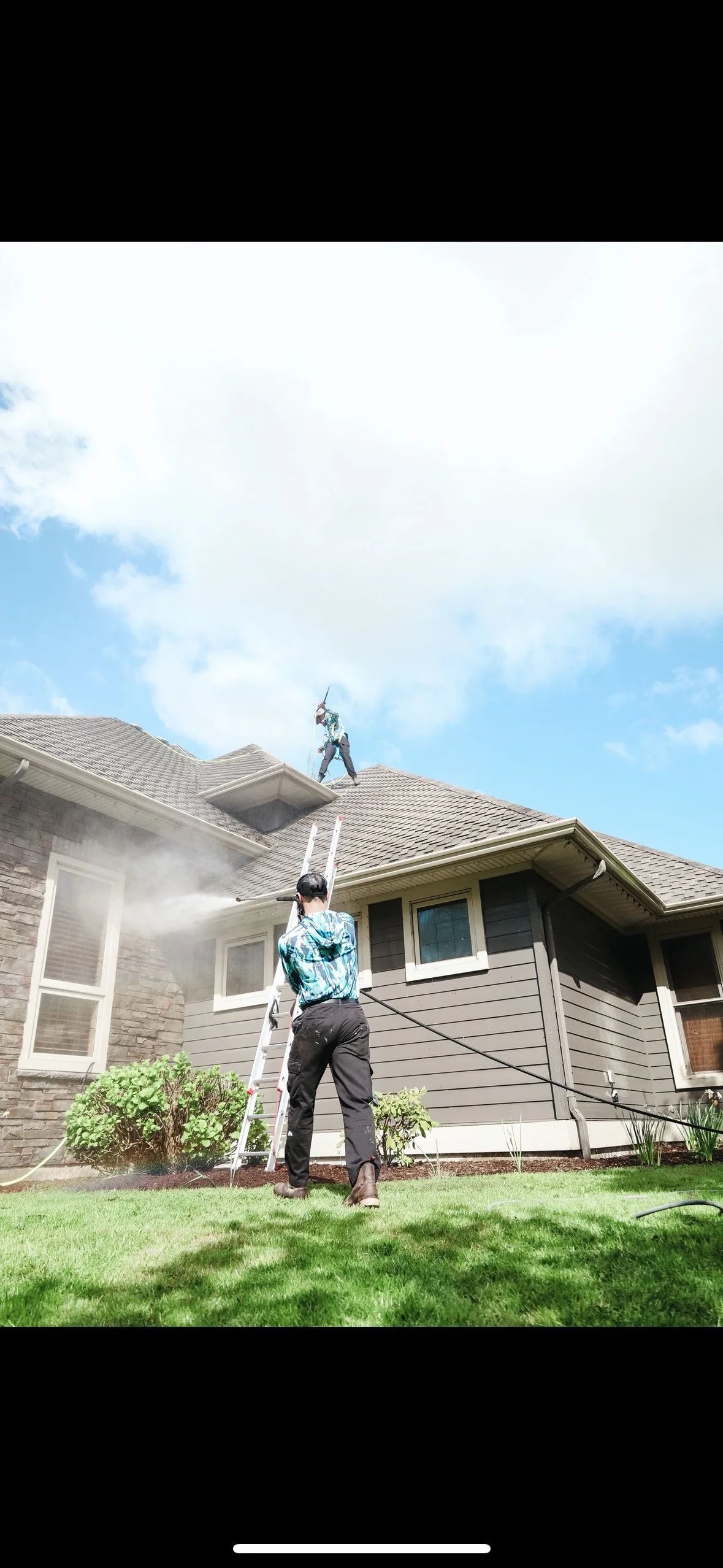 Professional House Washing in Chilliwack BC | Soft Wash Siding Cleaning by Cascade Softwash