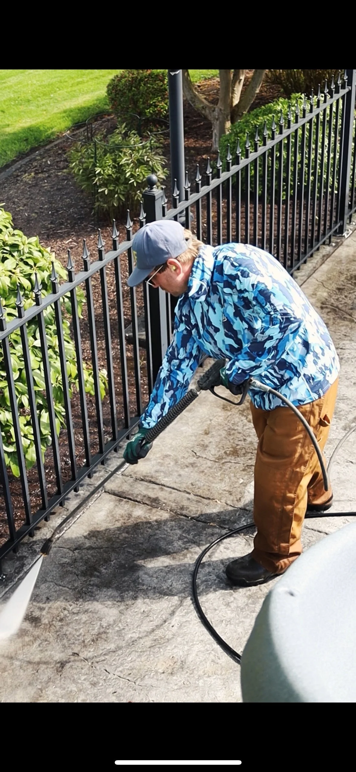 Fence Pressure Washing in the Fraser Valley | Metal Fence Cleaning by Cascade Softwash