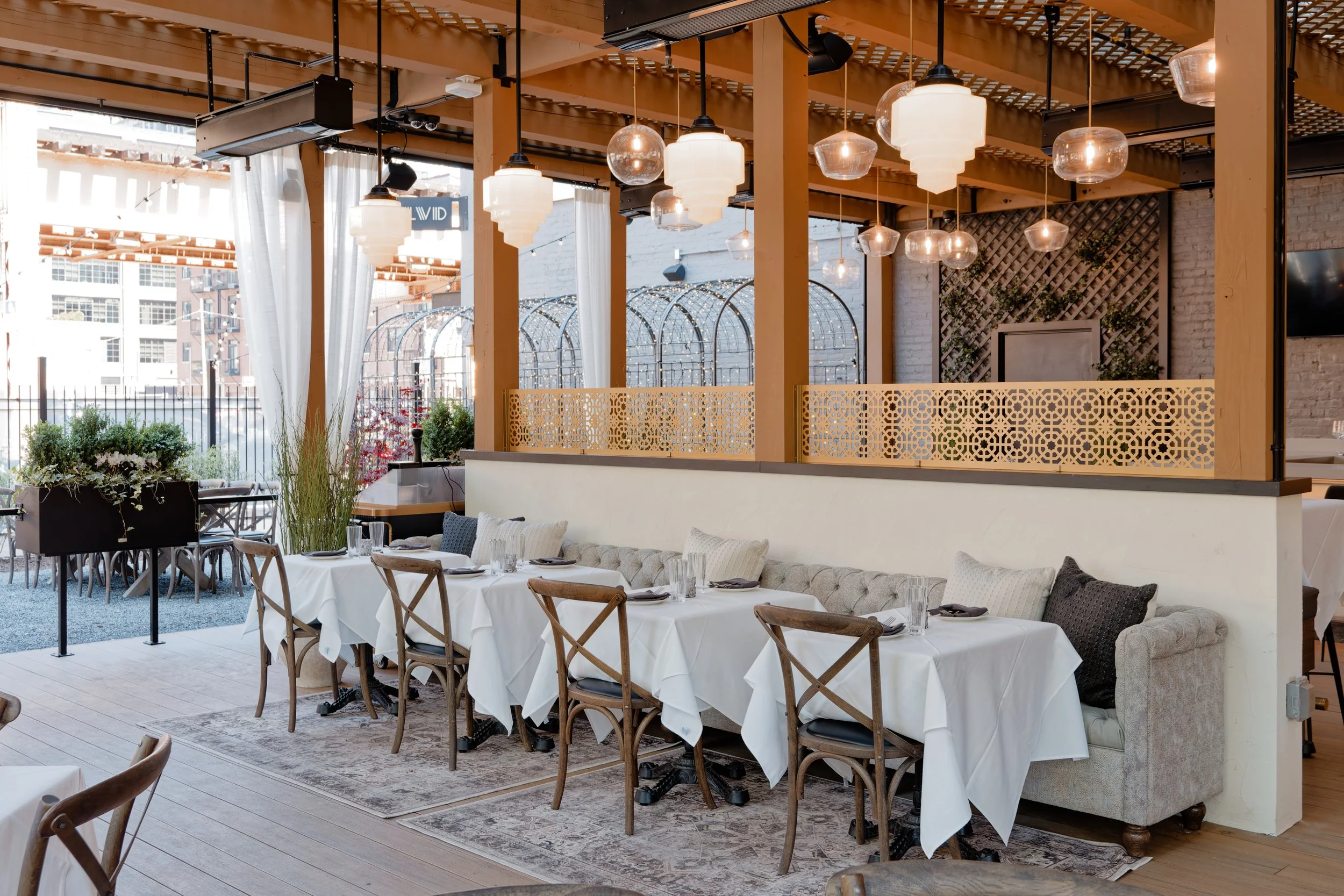 Commercial fit out partition screens. Temple screen design. BLVD restaurant