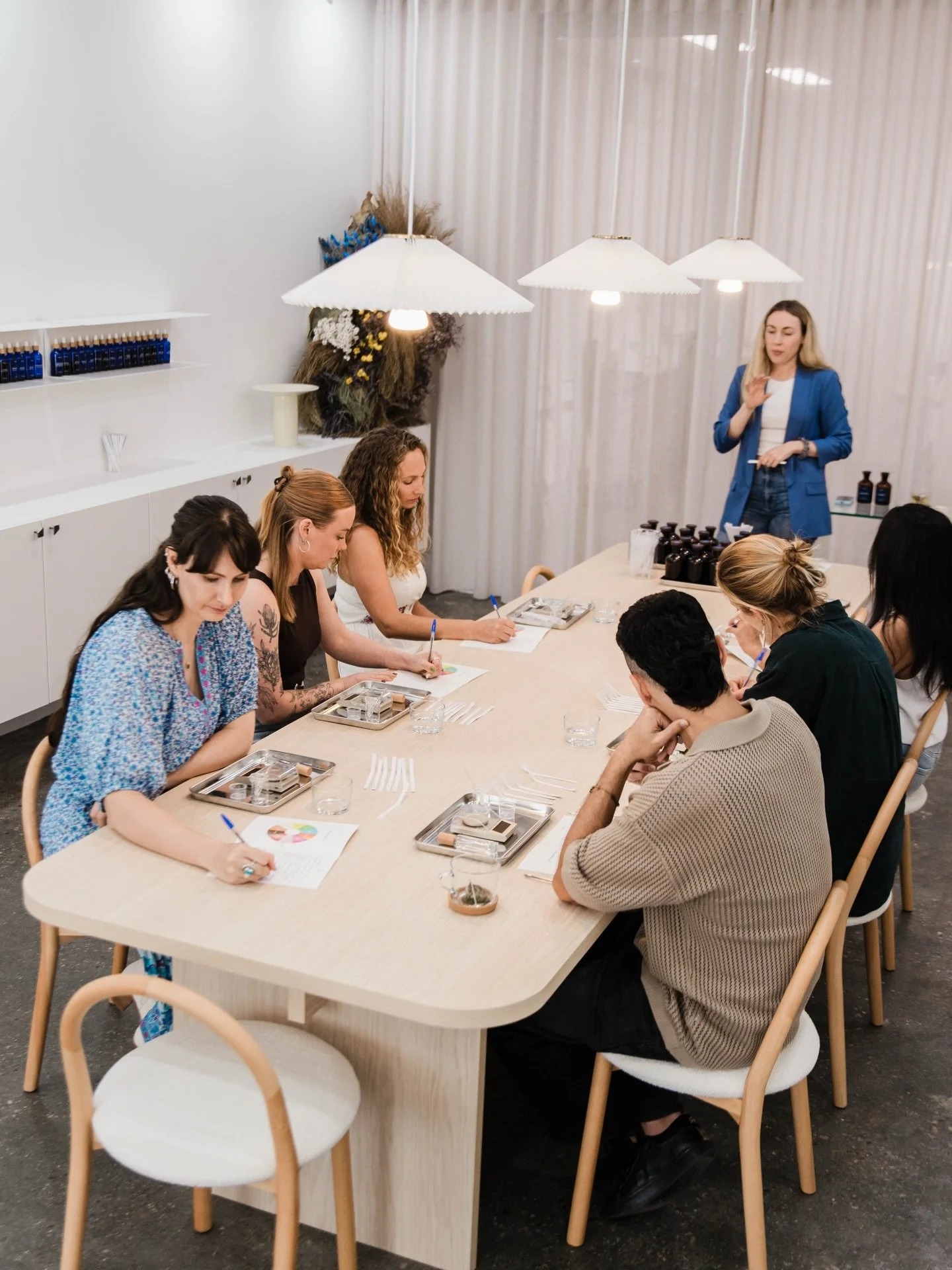 Redefine the way your team connects.

At Olfactora, we offer a bespoke fragrance experience designed for teams who value creativity, refinement, and meaningful connection.

This is not a typical team building activity.
It is a curated, sensory-led ex