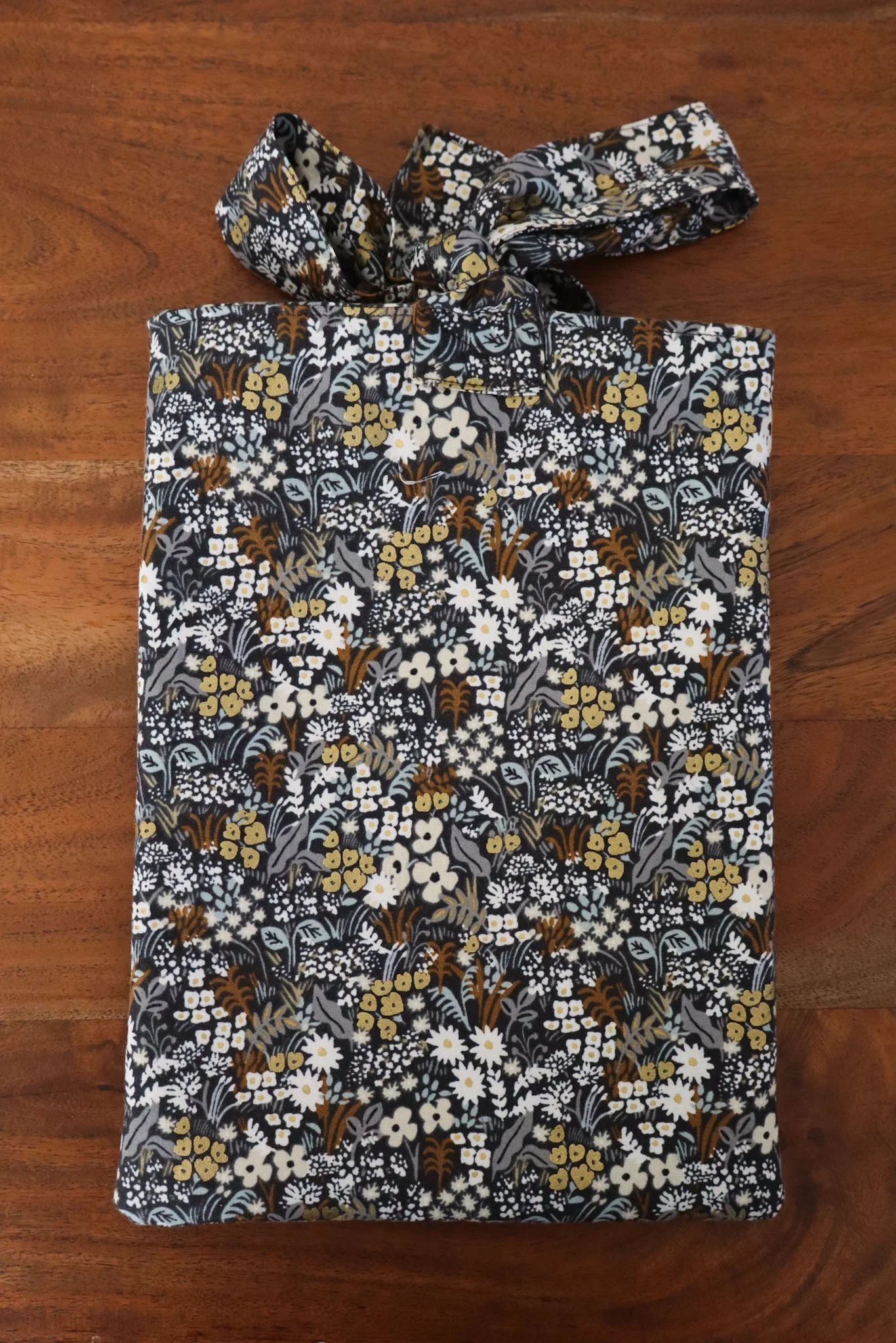 Bon Voyage-Meadow Grey Book Cover