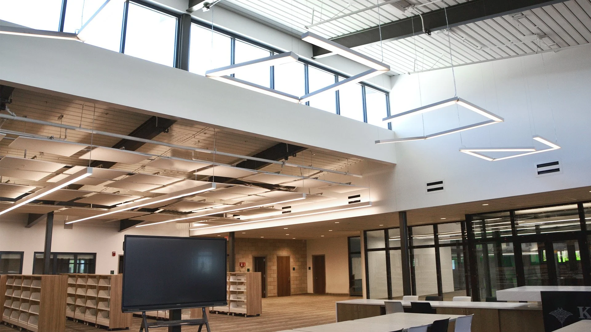 Library interior with clerestory daylighting at Kulanihakoi High School, Kihei, Maui