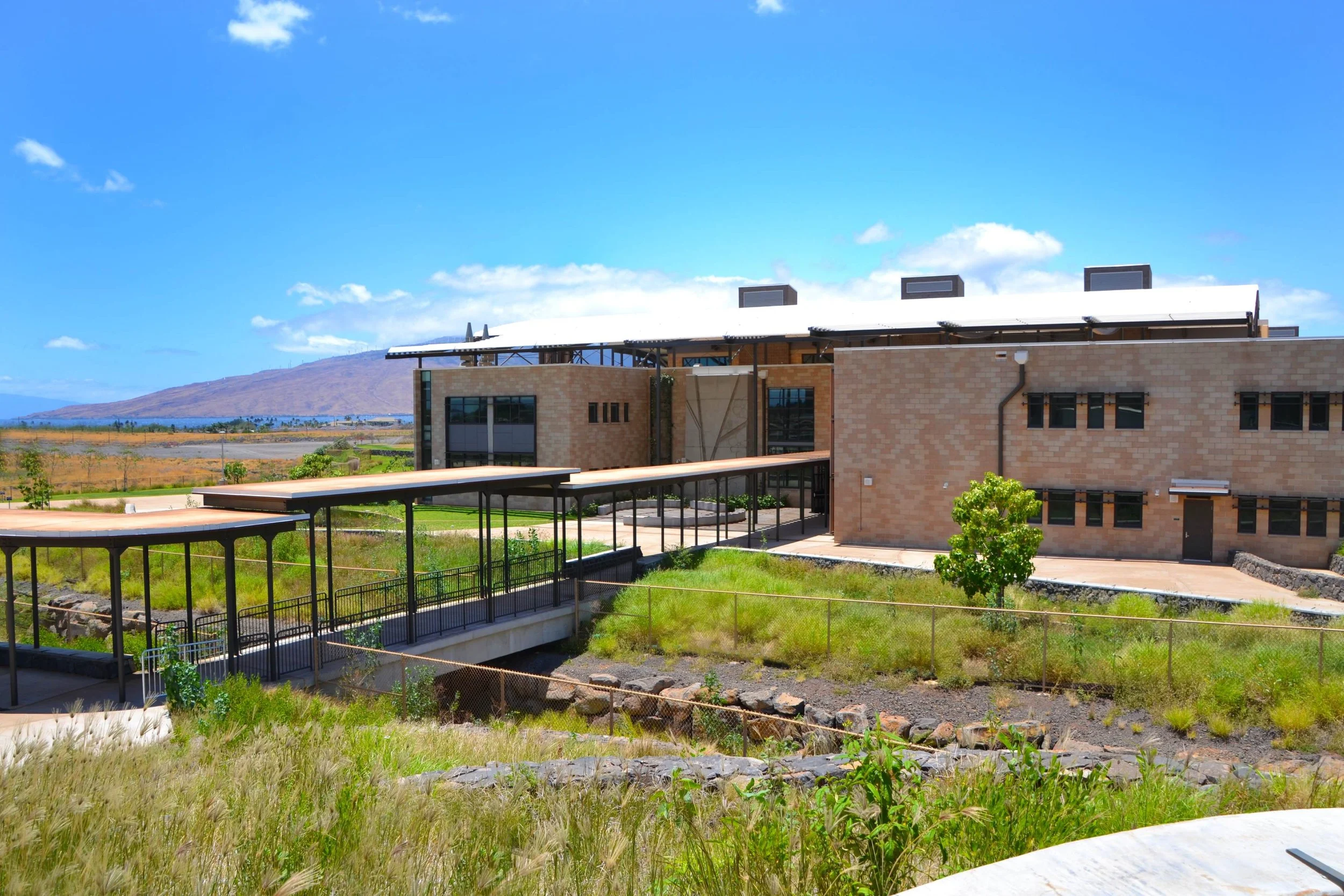 Classroom building and covered walkway at Kulanihakoi High School, Kihei, Maui