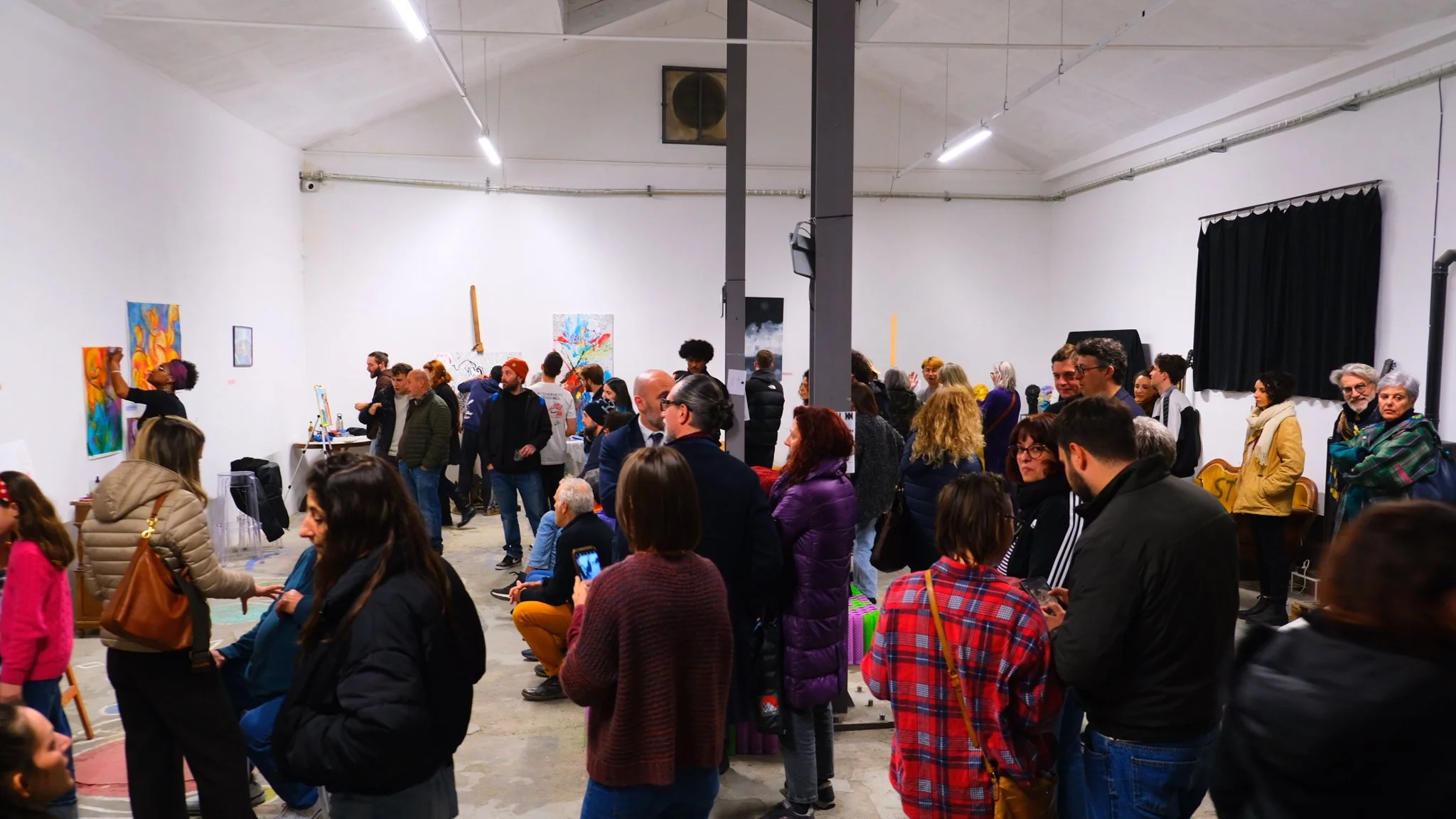 art fight club il format di lanarchico per artisti del territorio con in palio una mostra