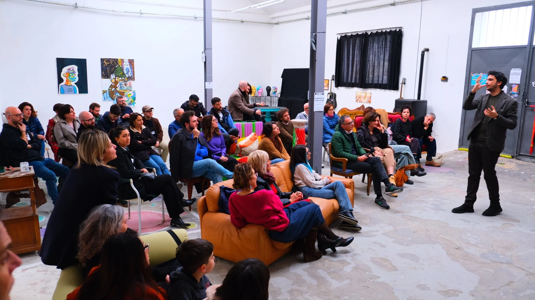 musica classica giornalista e scrittore luca baccolini a prato in toscana nel centro culturale Lanarchico