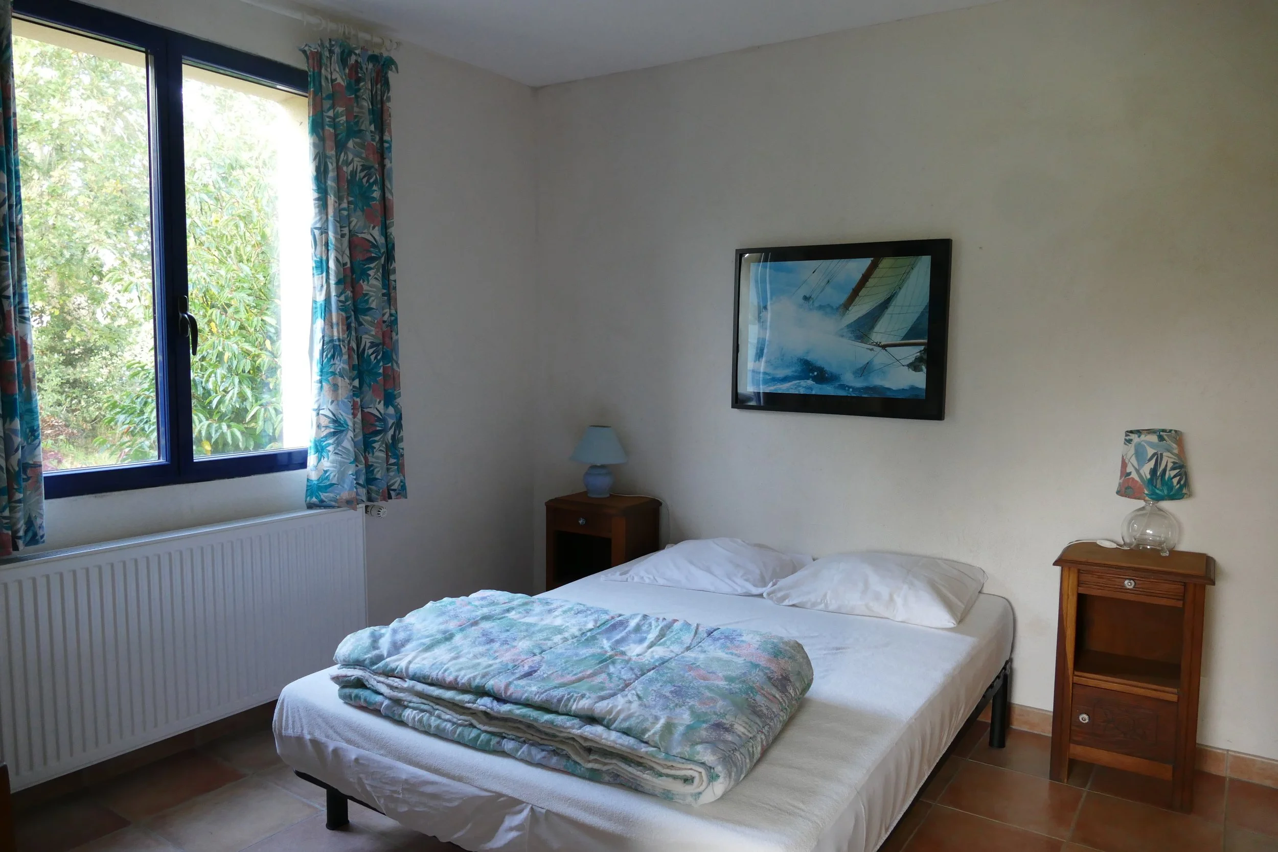 chambre rdc gite ouest.JPG