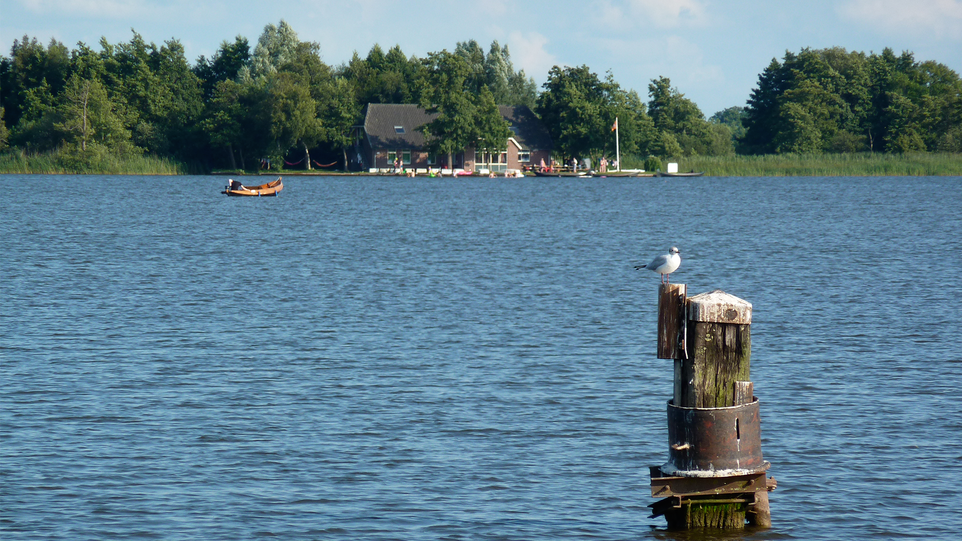 Groepsaccommodatie+Giethoorn+Samen+Een+meerpaal+1920px.webp