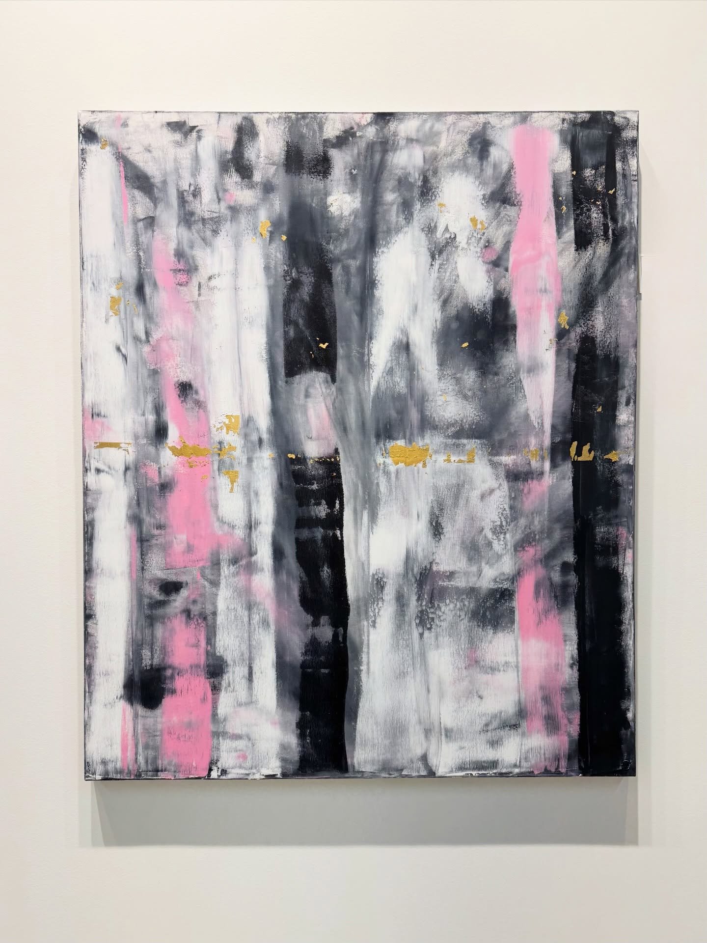 It&rsquo;s in the gallery! Stop by Wednesday- Sunday from 12-6. Lots of great artwork to peruse. I continue to be impressed each month. Proud to be a member of @mcleanartsociety and of McLean Art Gallery.