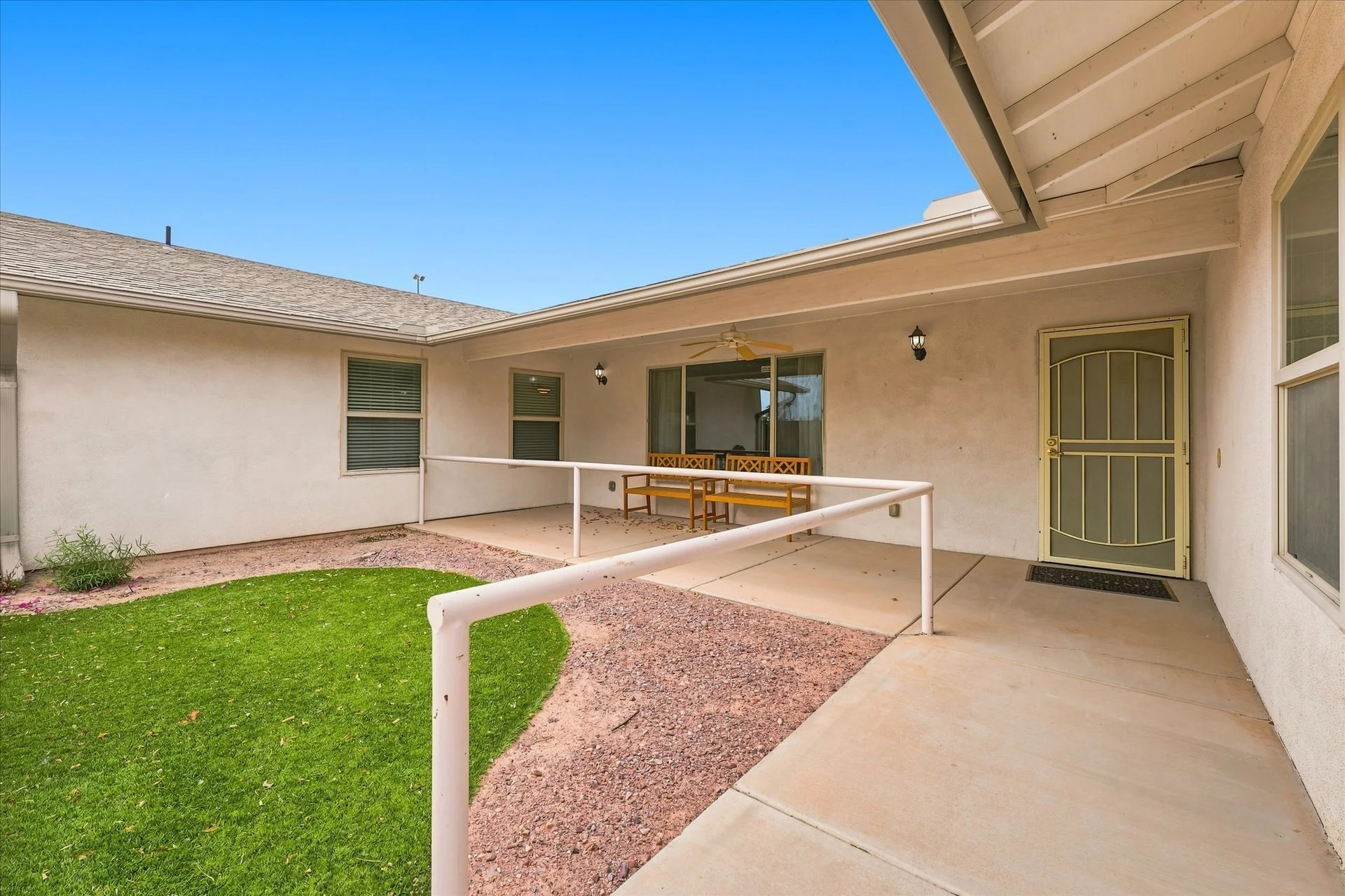 05-Front Courtyard.jpg