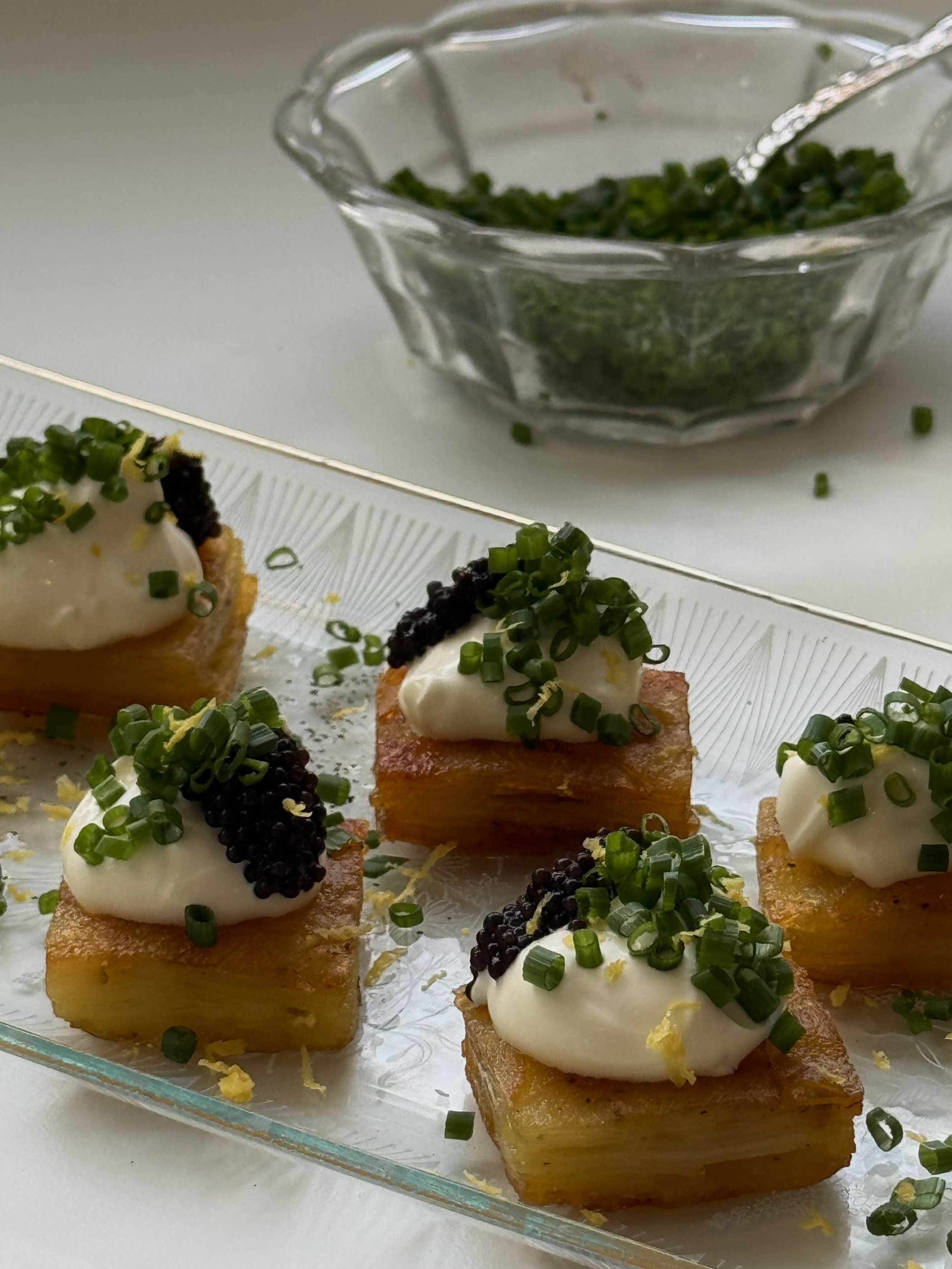 Pommes anna med kaviar