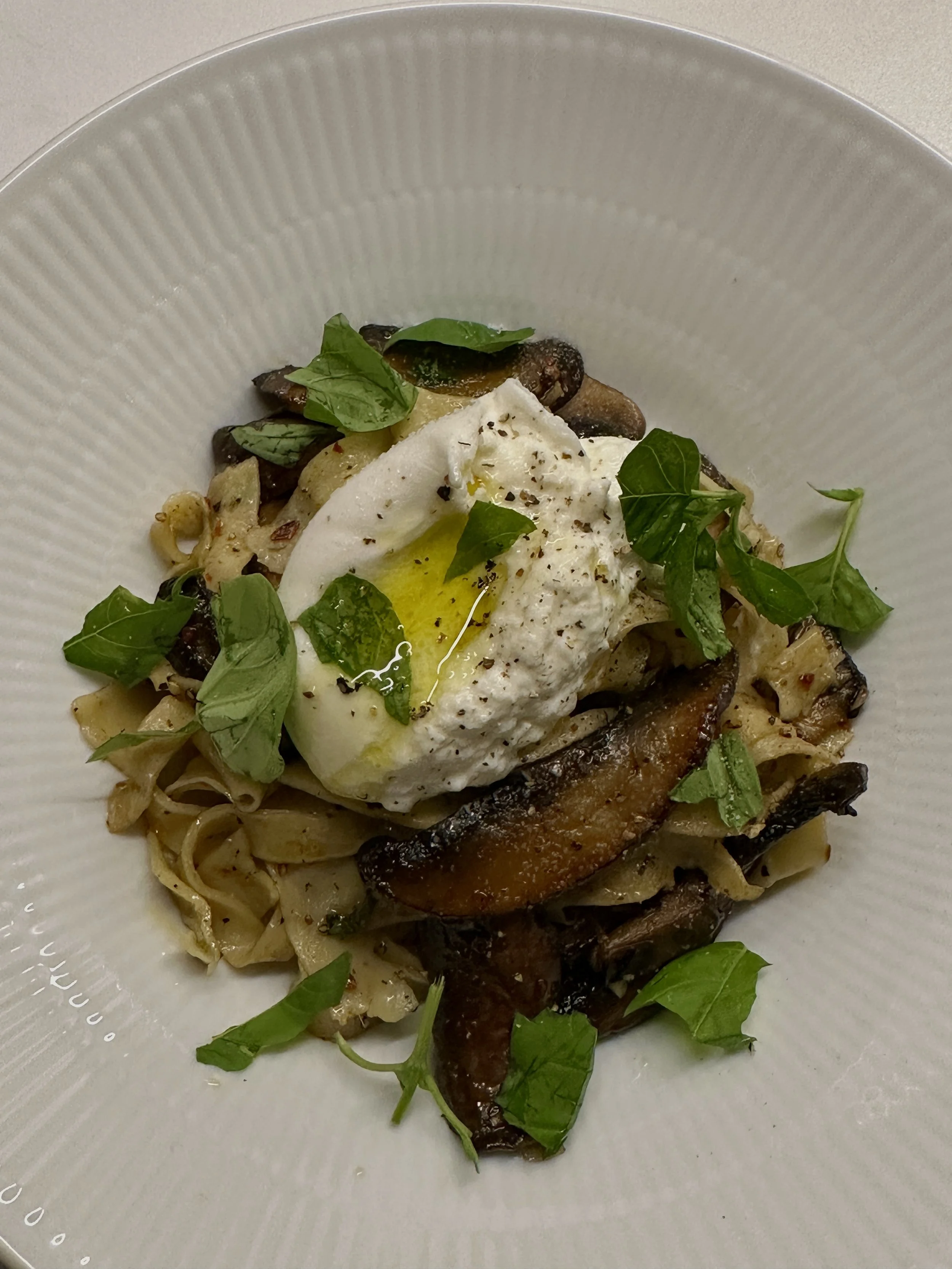 Hjemmelavet fettucine M. portobello