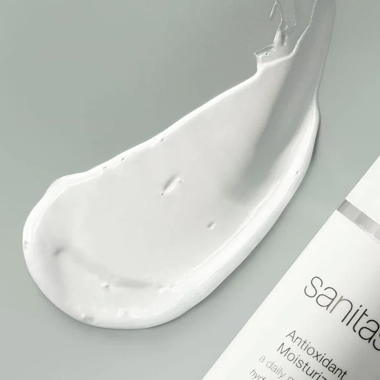 788x783-texture_Antioxidant-Moisturizer_750x750_crop_center.webp