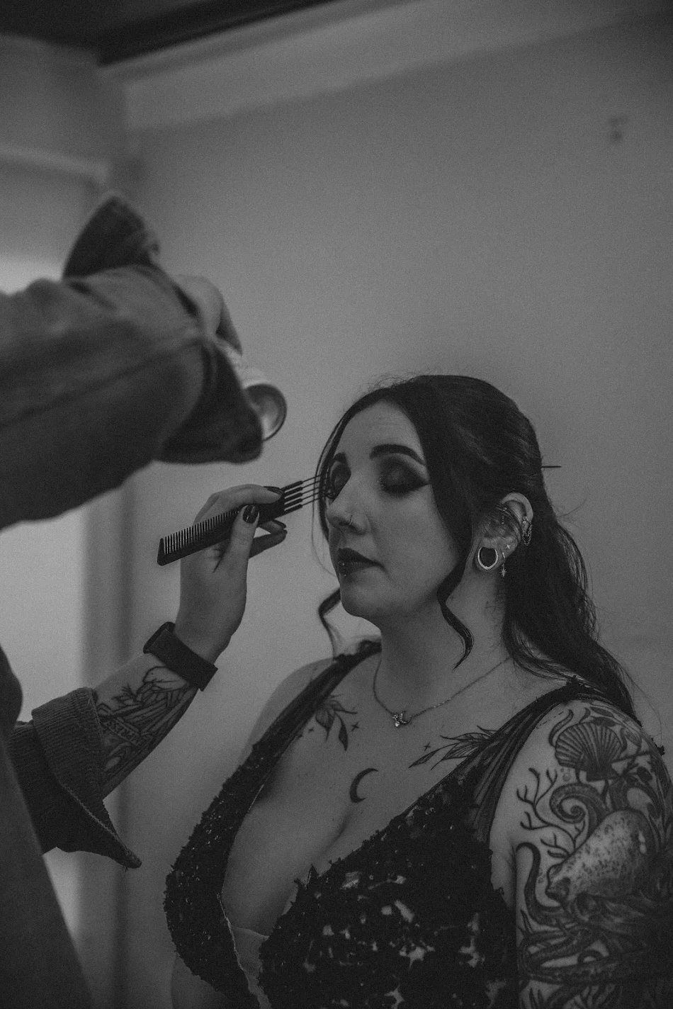 Alternative bride getting ready