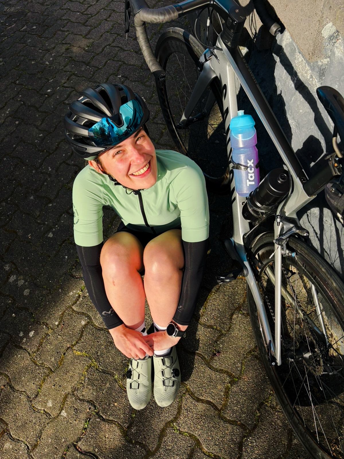 Madly in love with this sport 🏊&zwj;♀️🚴&zwj;♀️🏃&zwj;♀️
Great training weekend in the beautiful Volcanic Eiffel in Germany!

Dank voor de organisatie, tips en gezelligheid @fitforwardbreda! ☀️💚

#triathlon #swimbikerun #outdoor #adventure #triathl