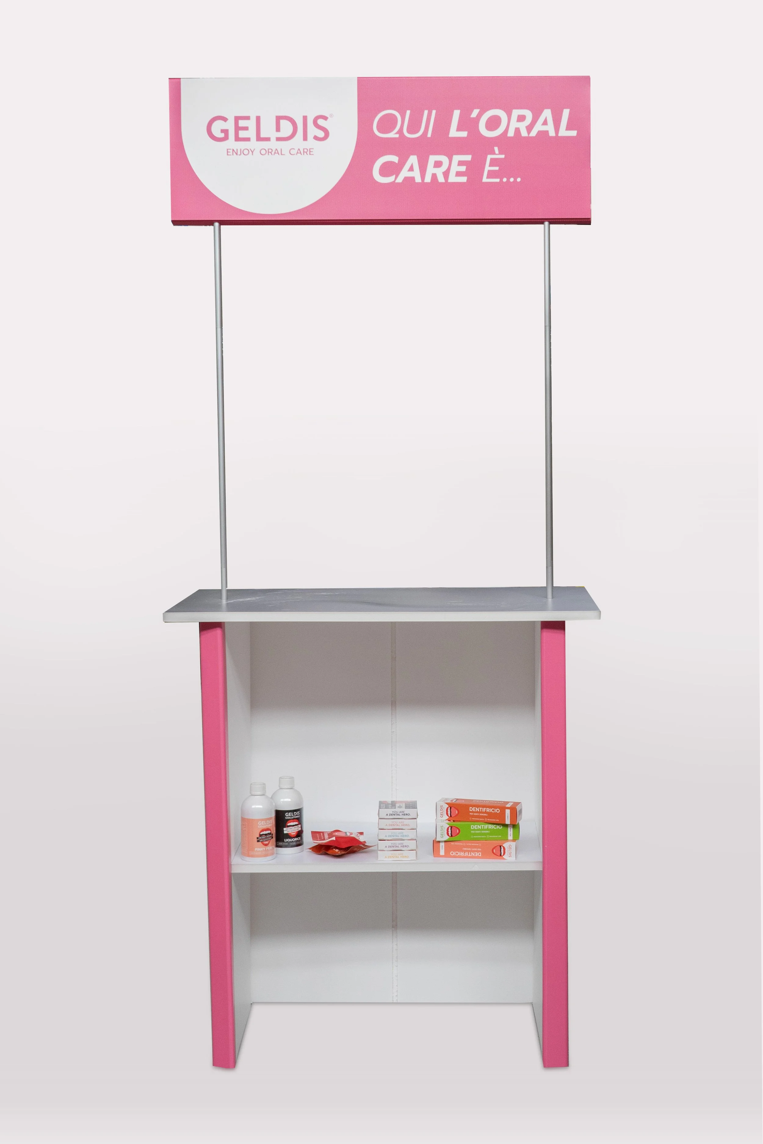 Foto banchetto retro interno pieno.jpg