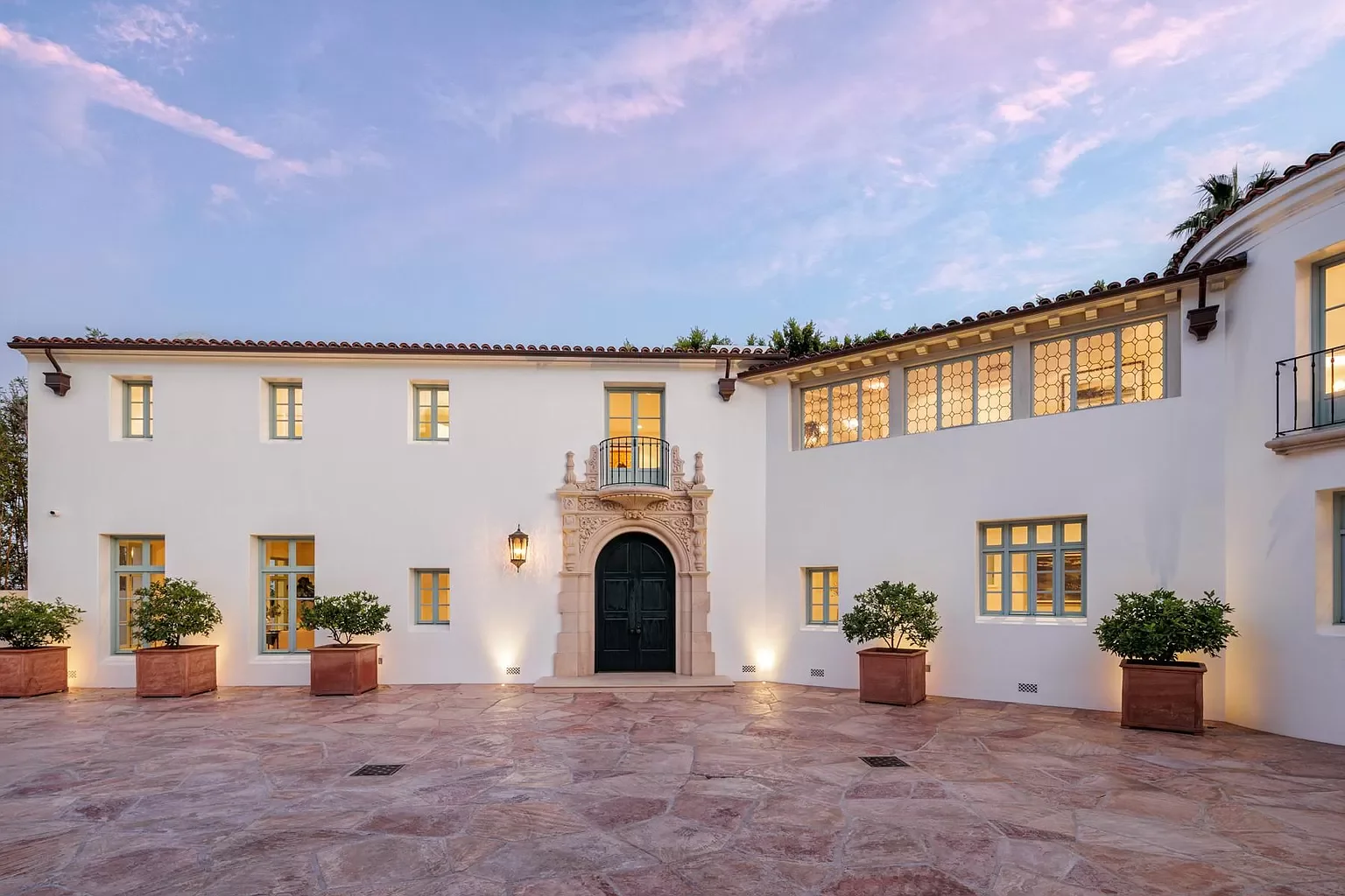 Robin -- Motor Court 3.webp