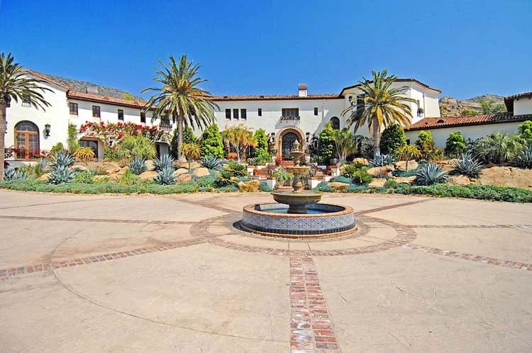 Hummingbirds Nest Ranch 2.jpeg