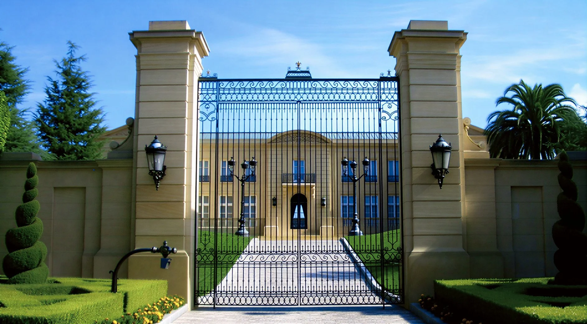 Beverly Park -- 1.jpg