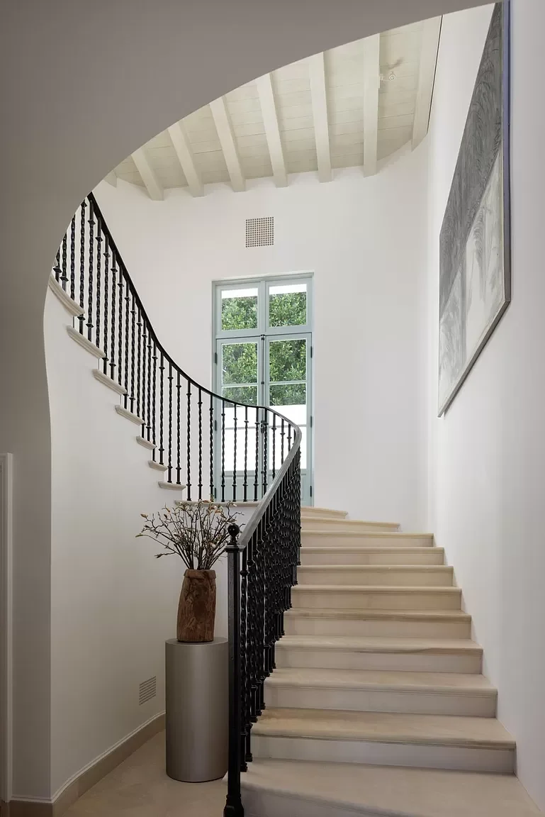 Robin -- Staircase.webp