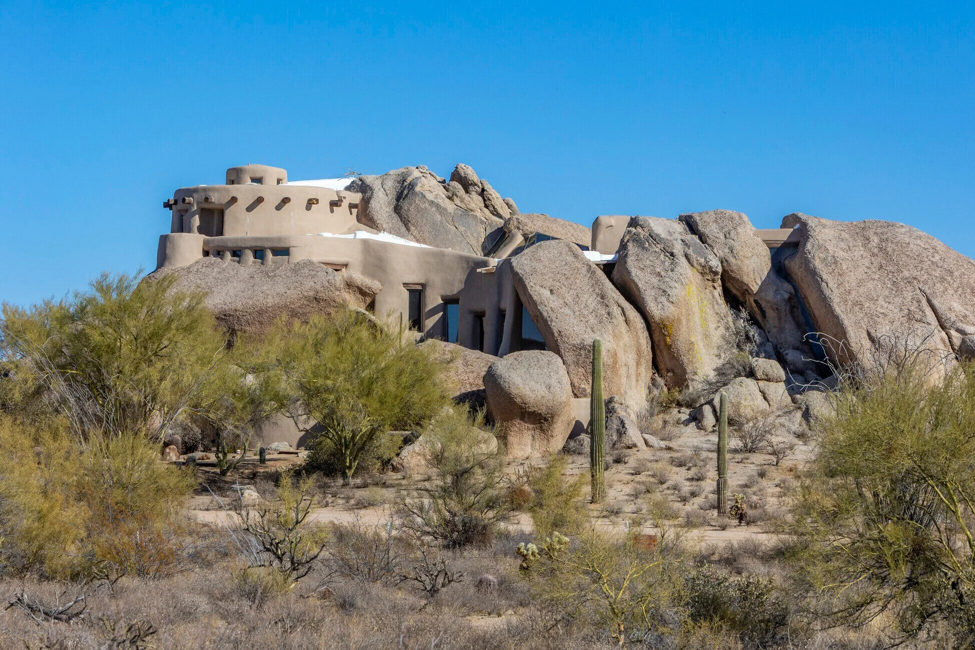 A home in The Boulders, build into the iconic rocks.