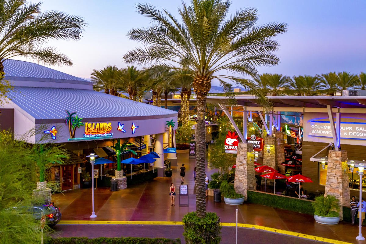 Desert Ridge marketplace in North Phoenix, AZ