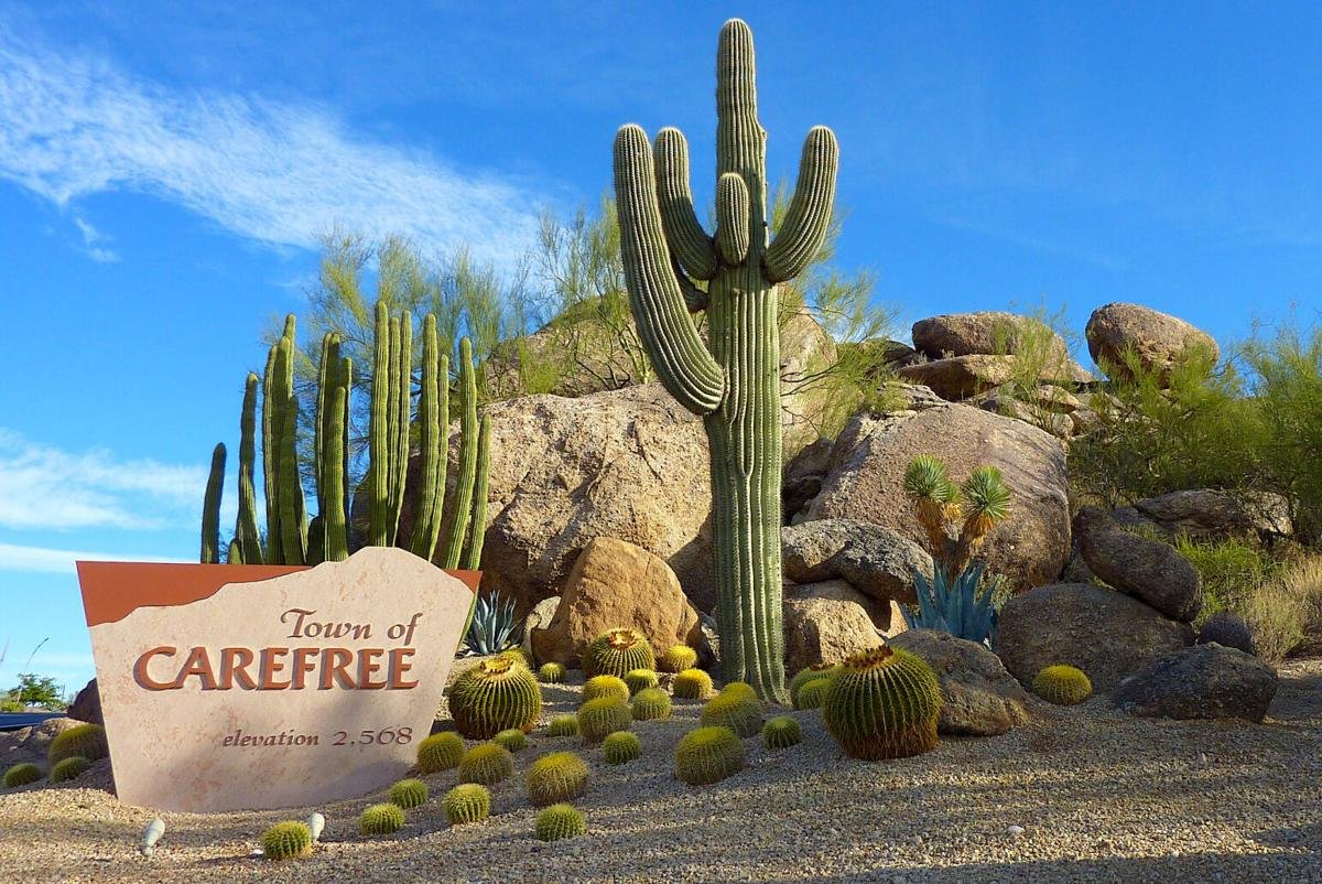 "Town of Carefree" sign in Carefree, AZ
