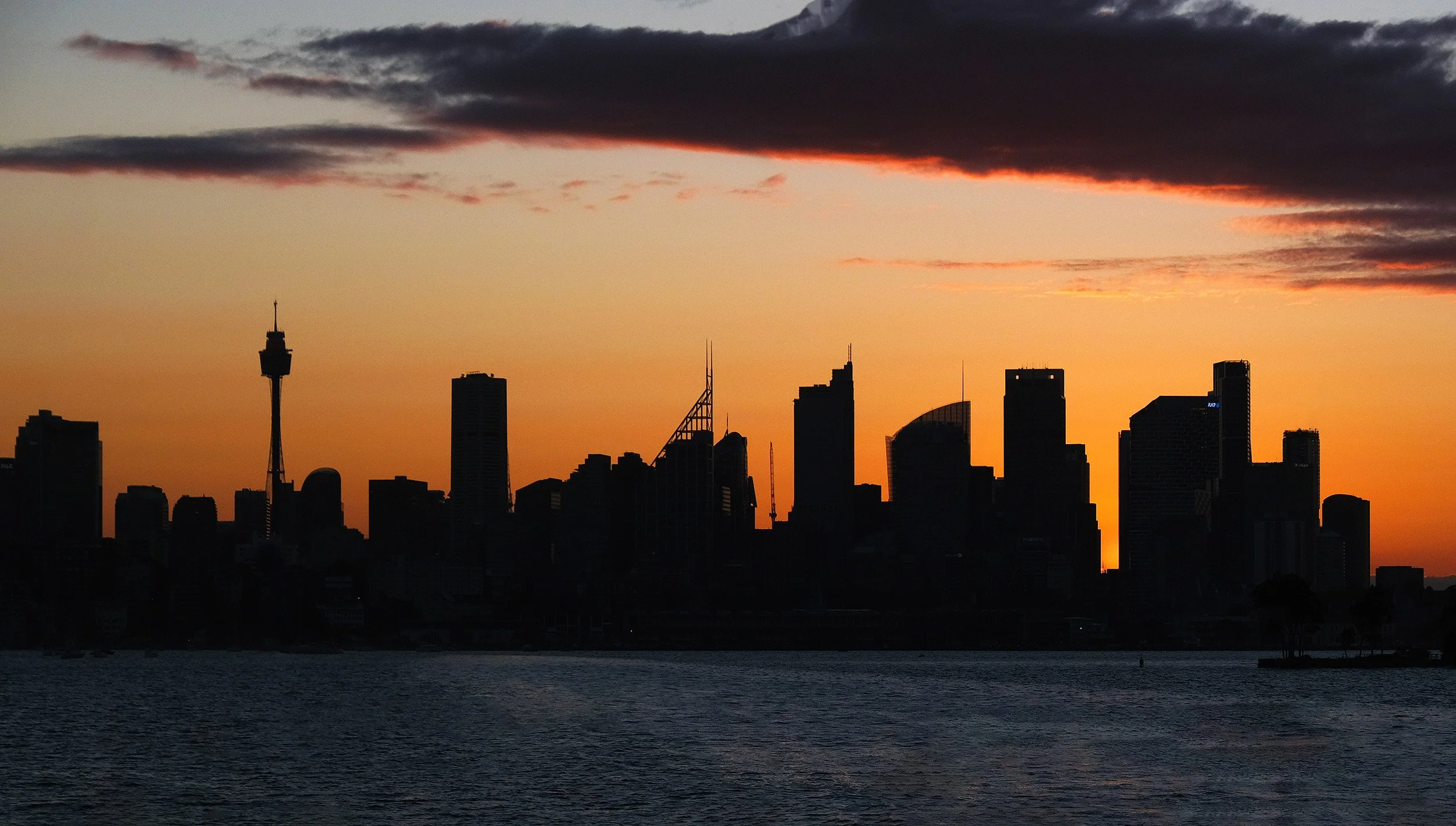 Sydney skyline at sunset 4.jpg