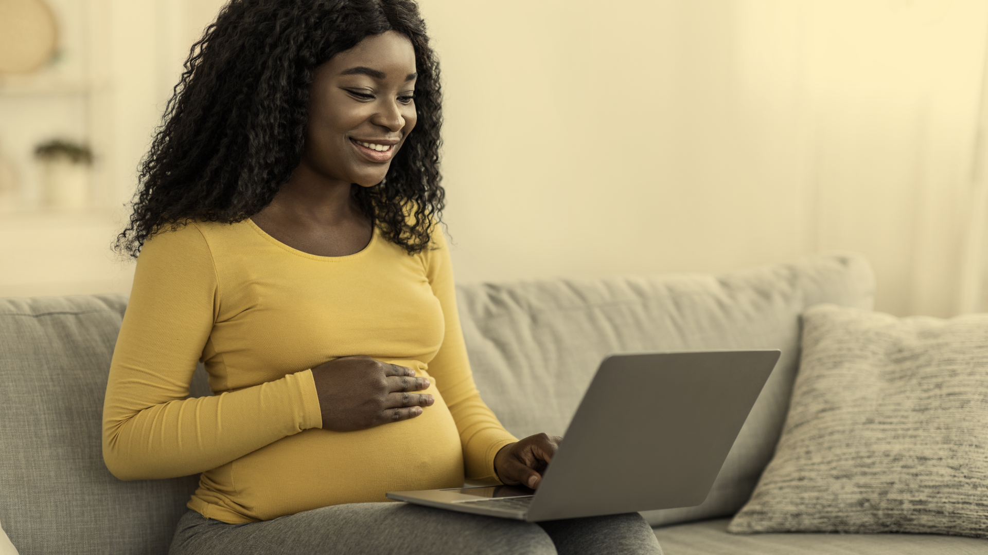 Hypnobirthing vs Antenatal Classes: What Actually Helps You Feel Ready for Birth?