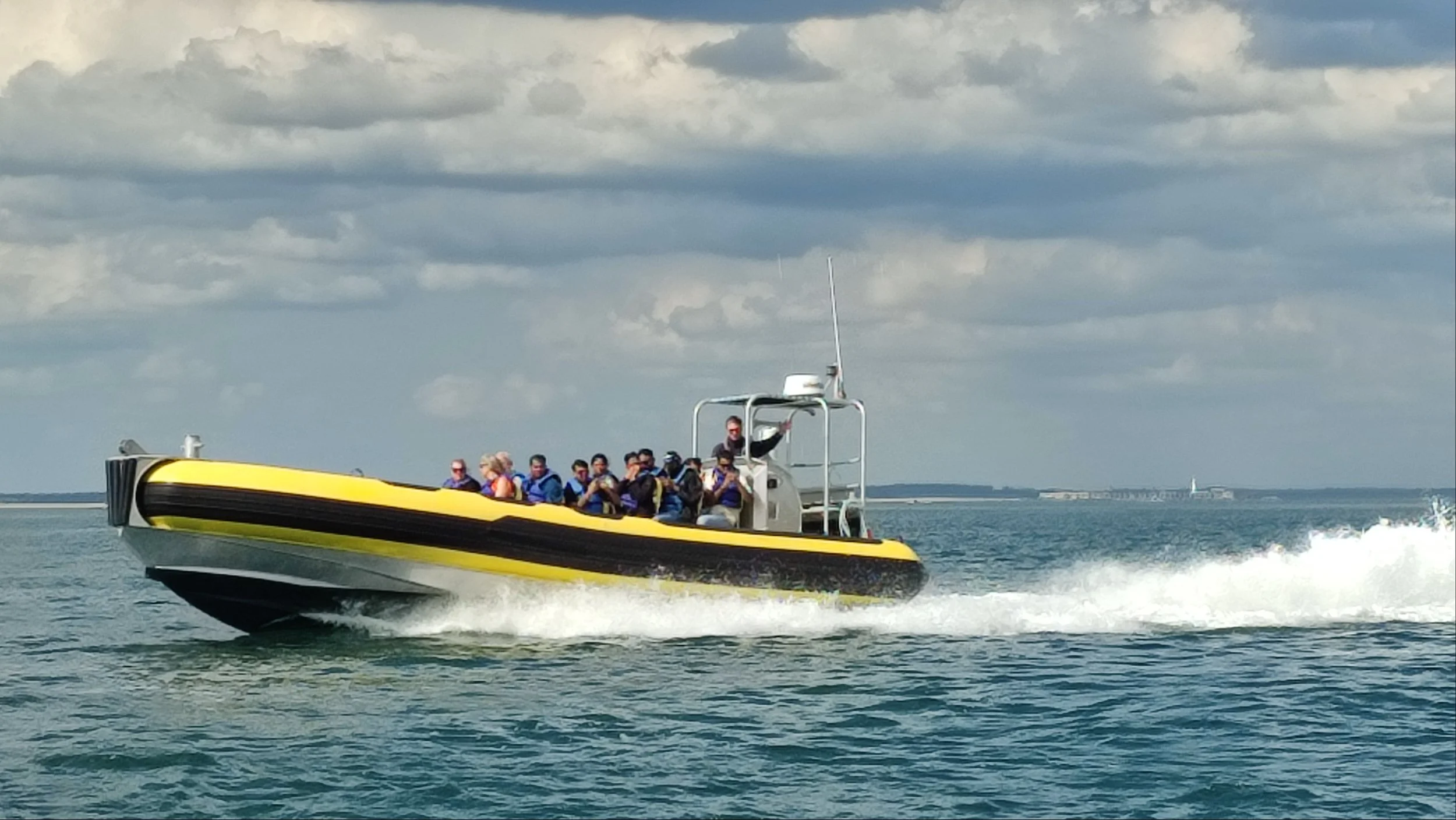 Fast boat to Needles-02