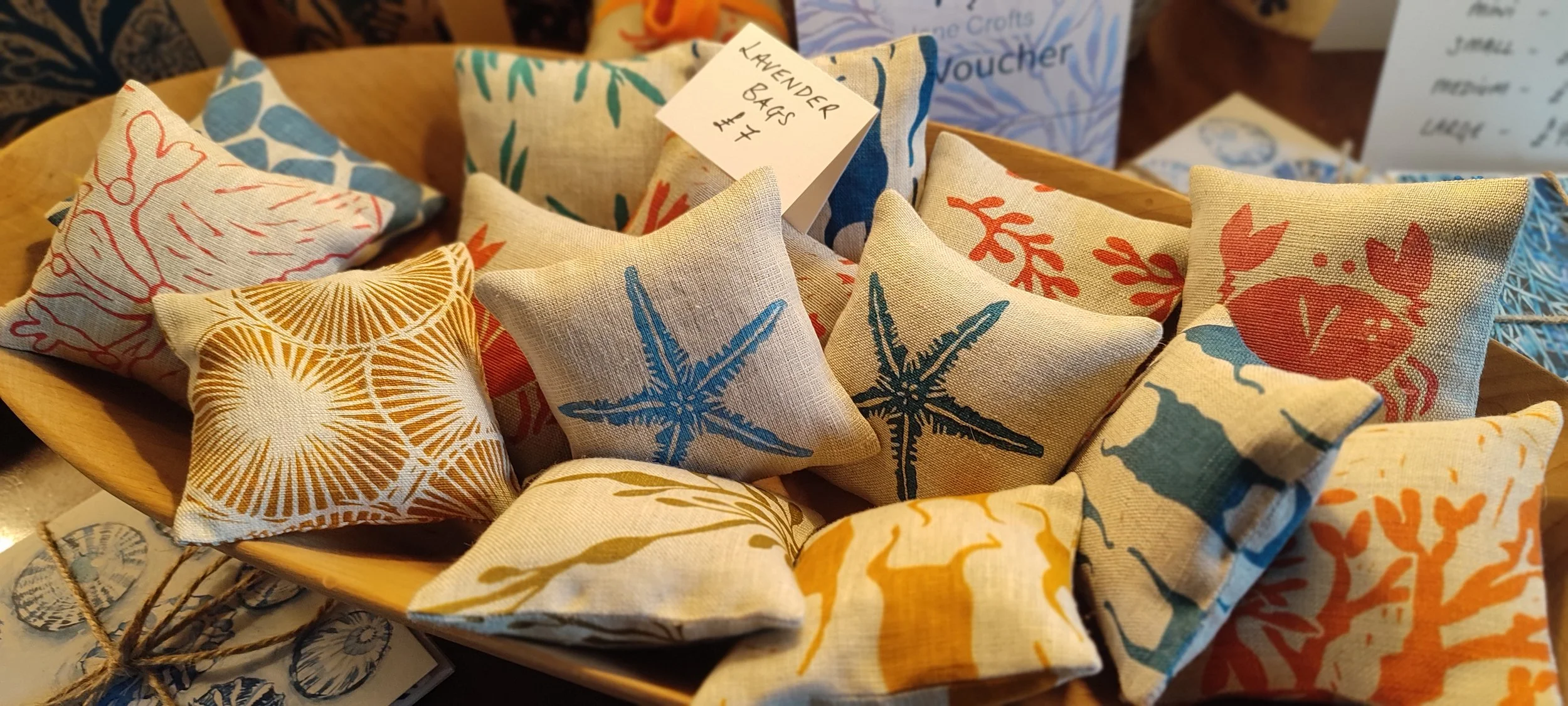 Artists at work section-08.jpg