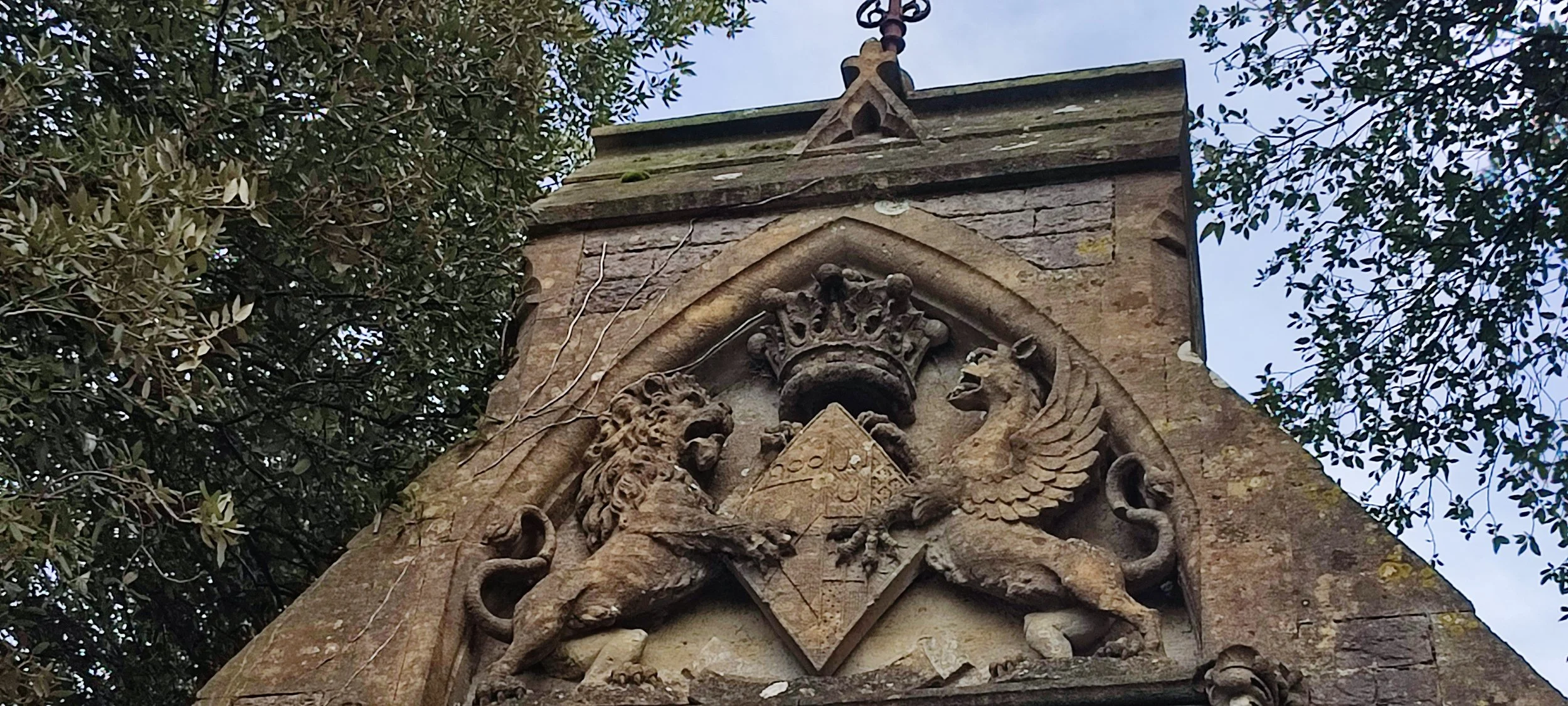 Carisbrooke Priory-01