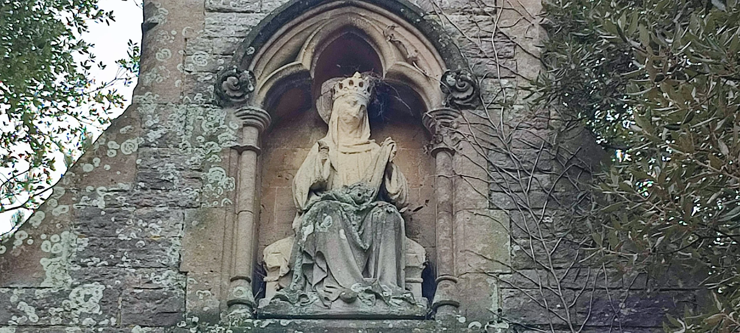 Carisbrooke Priory-02