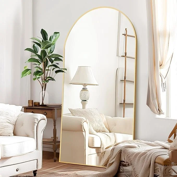 Full lenght mirror for ceremony space.jpg