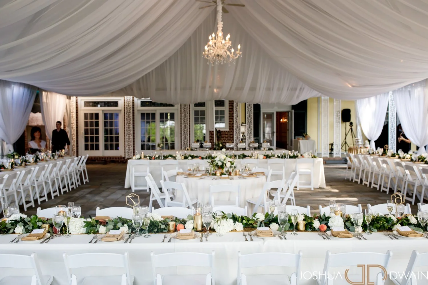 koenigs-garden-wedding-reception-table-pennsylvania.jpg