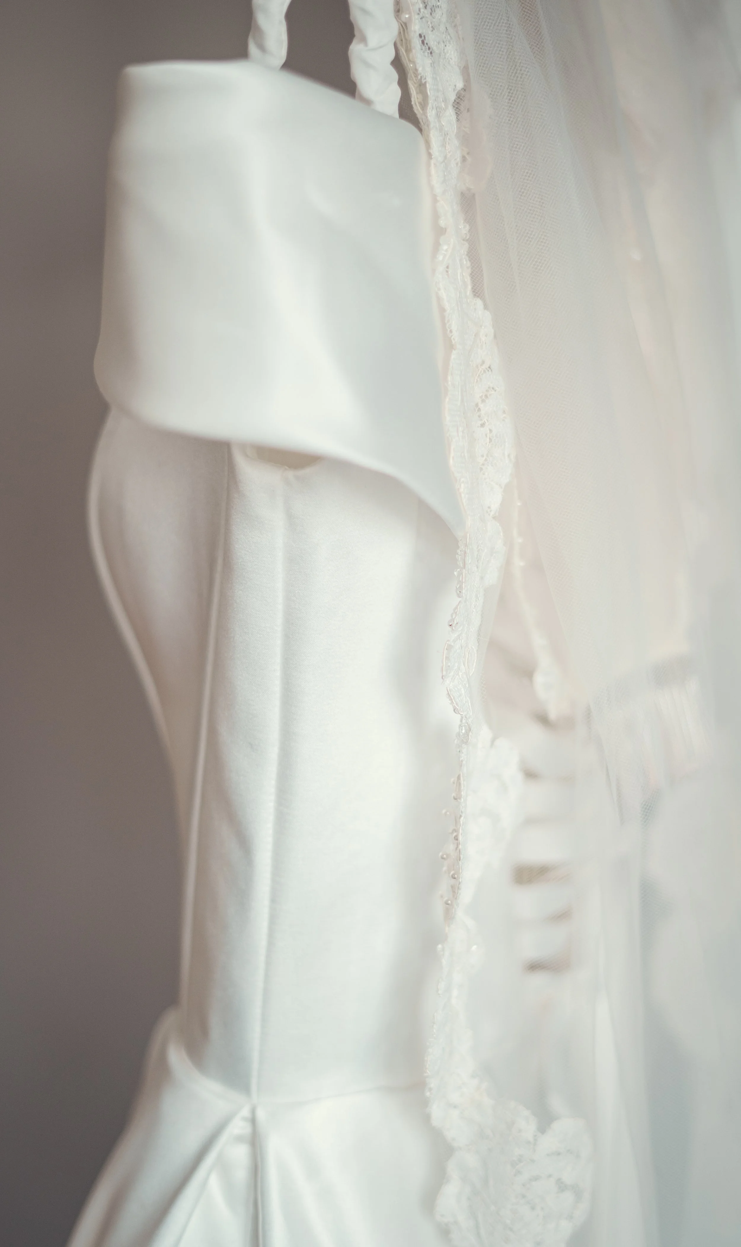 sprouses-dress-wedding-fabric-details-ny.jpg