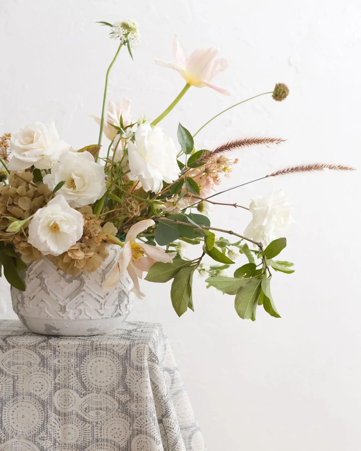 The level of planning support you choose shapes how your wedding day feels.

Calm or rushed.
Clear or overwhelming.
Present or distracted.

For couples planning a 2026 wedding in New York or the Hudson Valley, choosing support based on experience lea