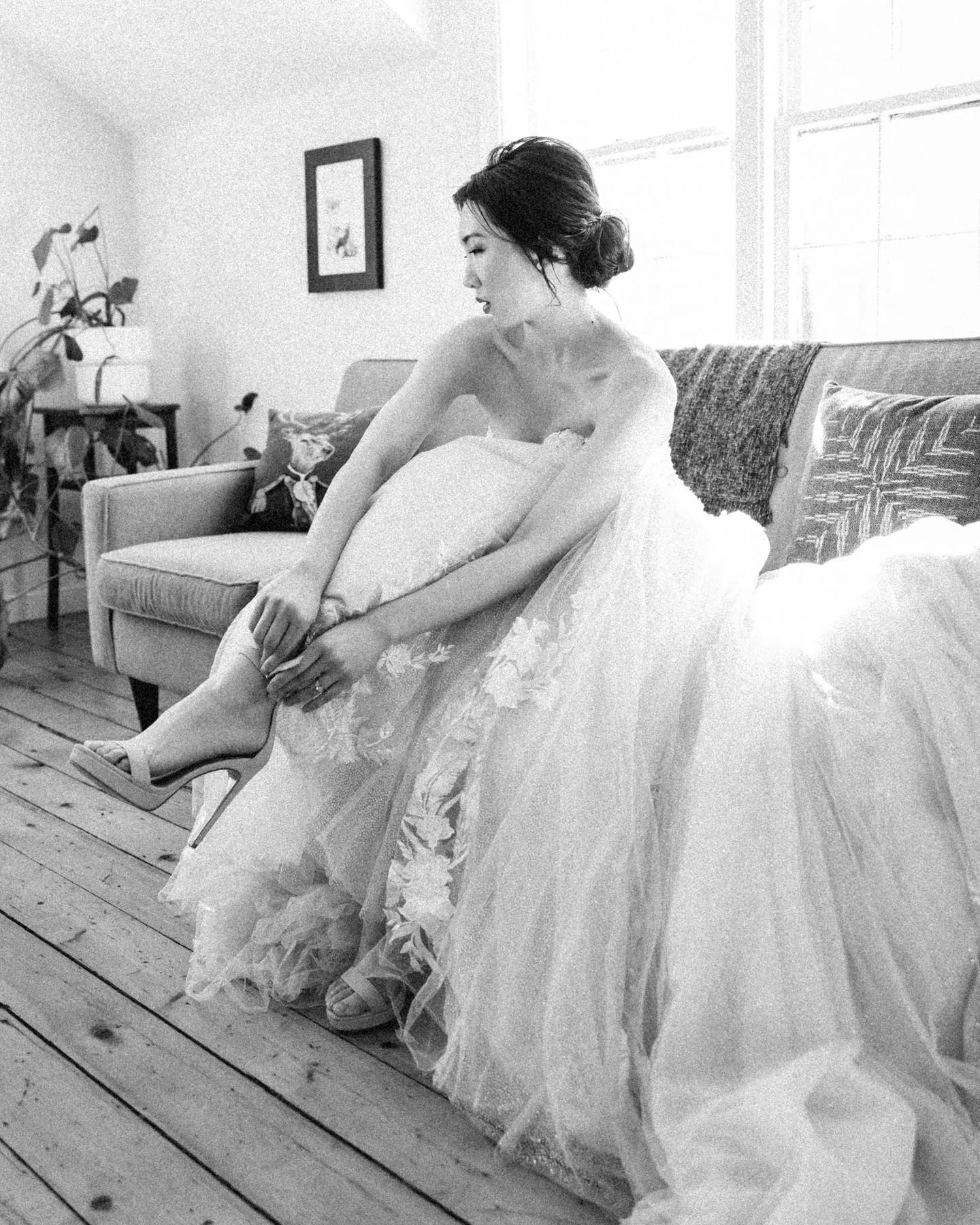 No one talks about this part of your wedding day.

You spend months planning.

Then the day comes
And it moves fast.

Faster than you expect.

The biggest regret I hear?

&ldquo;I wish I had slowed down and taken it in.&rdquo;

No more decor.
Not dif