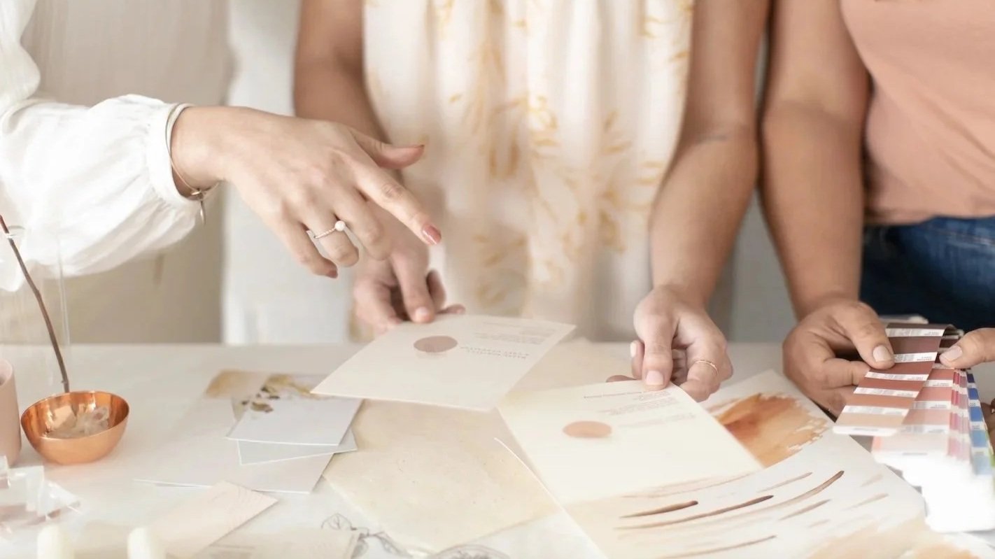 Wedding planner organizing timelines and final wedding details before a New York wedding.