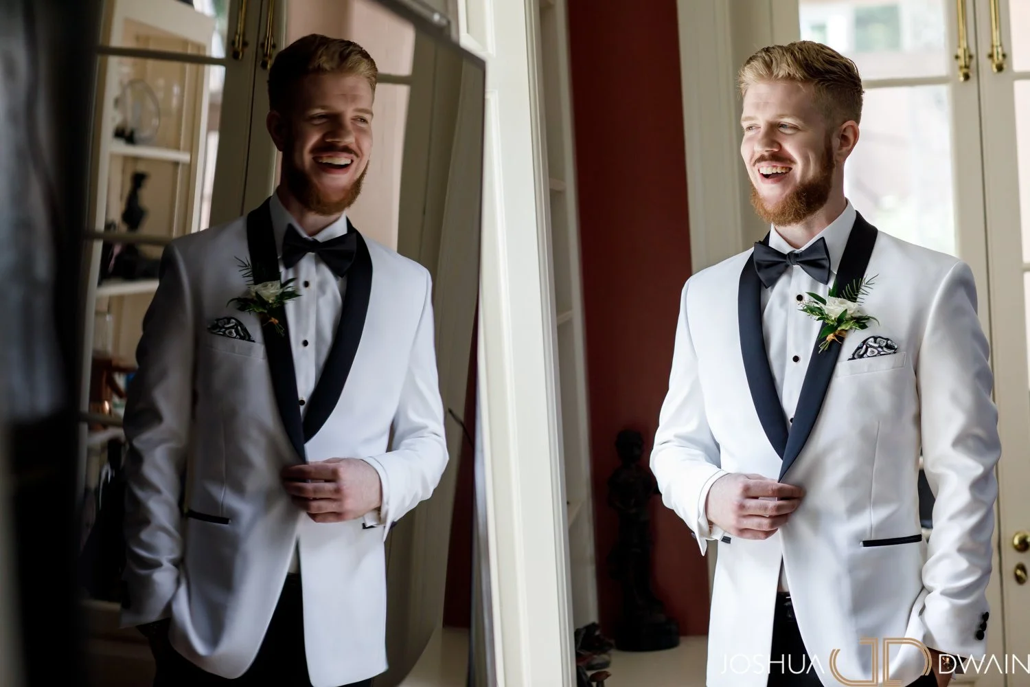 koenigs-groom-portrait-wedding-pennsylvania.jpg