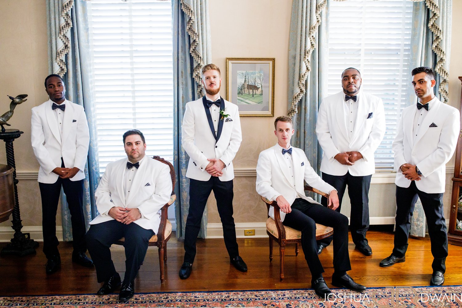 koenigs-groomsmen-estate-wedding-pennsylvania.jpg